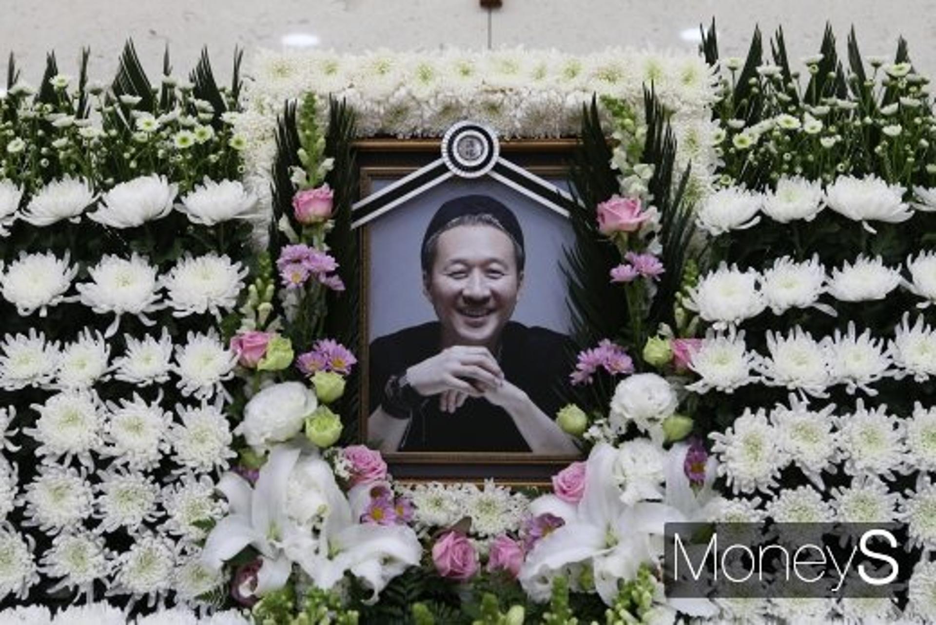 '봄여름가을겨울' 전태관 발인, 한국 음악의 전설… '별이 되다'