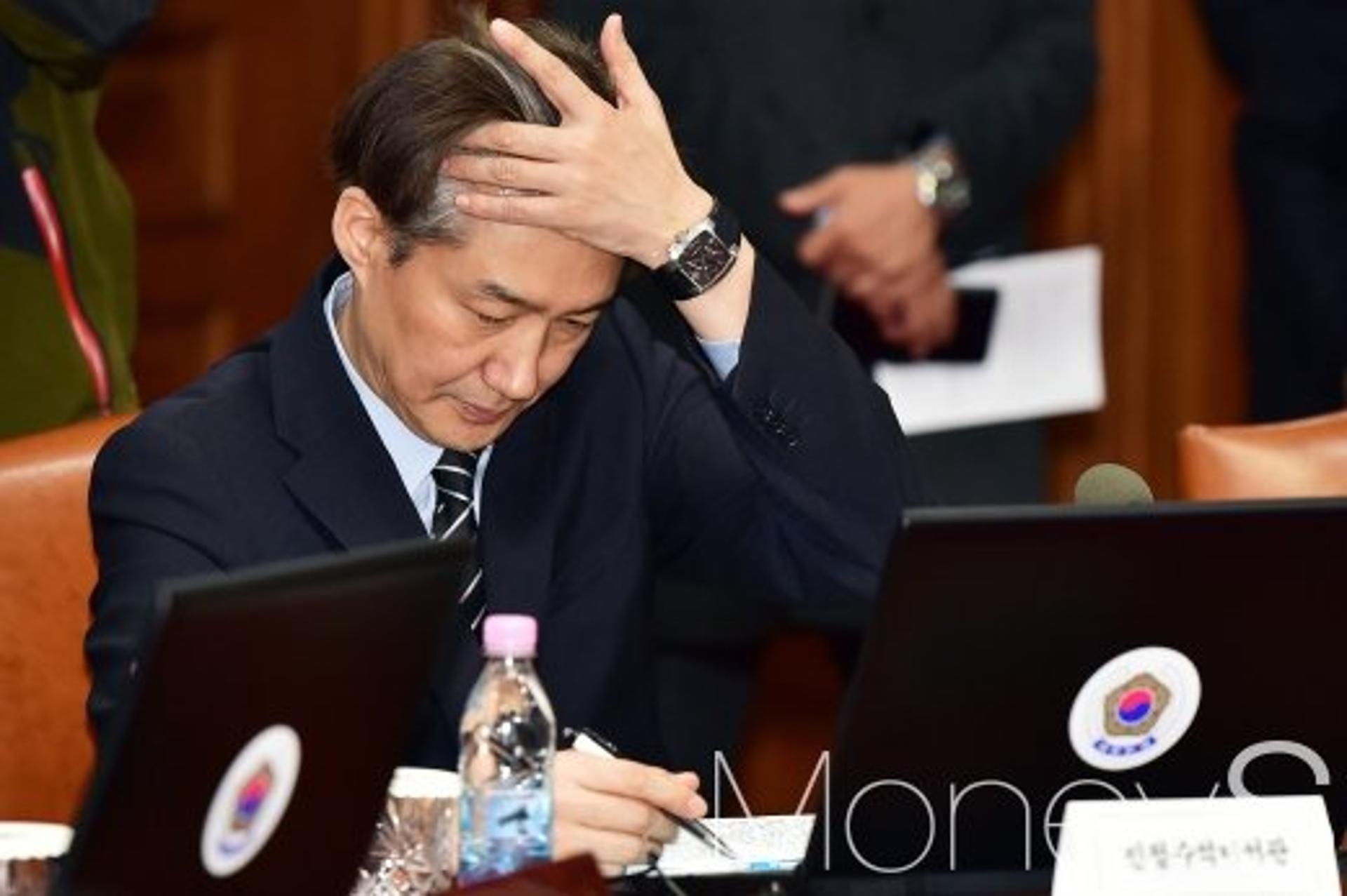 [조국 민정수석 국회 출석] "성심껏 답하고 시시비비 밝힐 것"(속보)