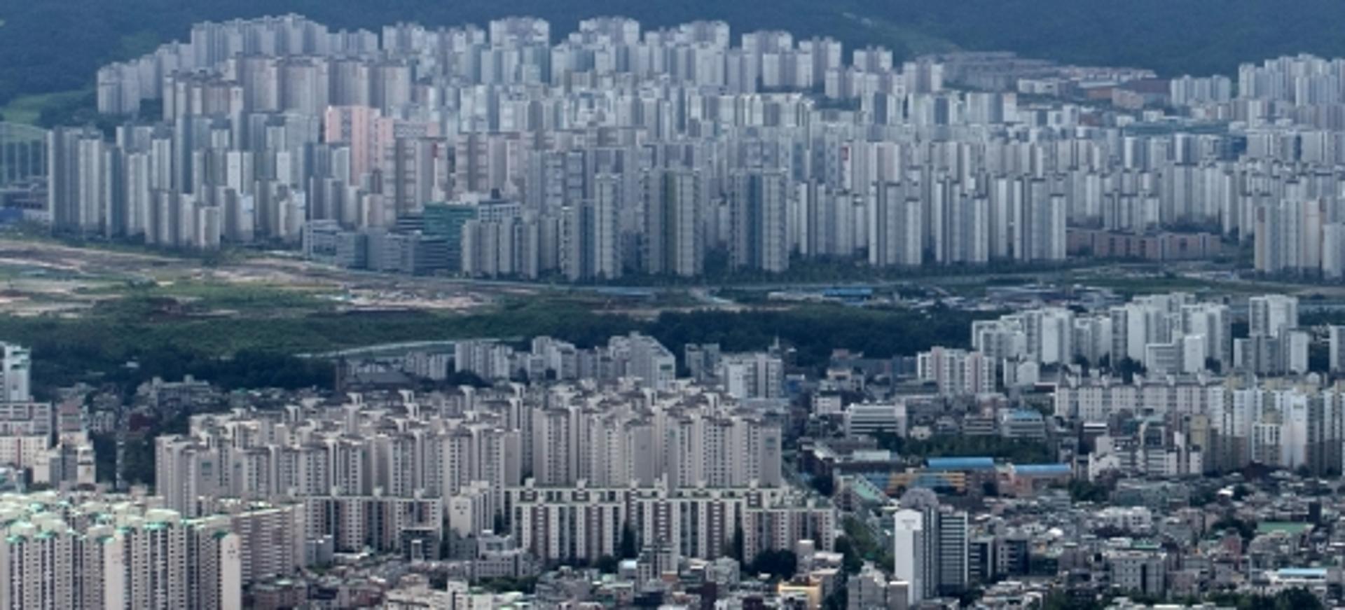 서울 아파트값 8주 연속 하락… 종로만 보합