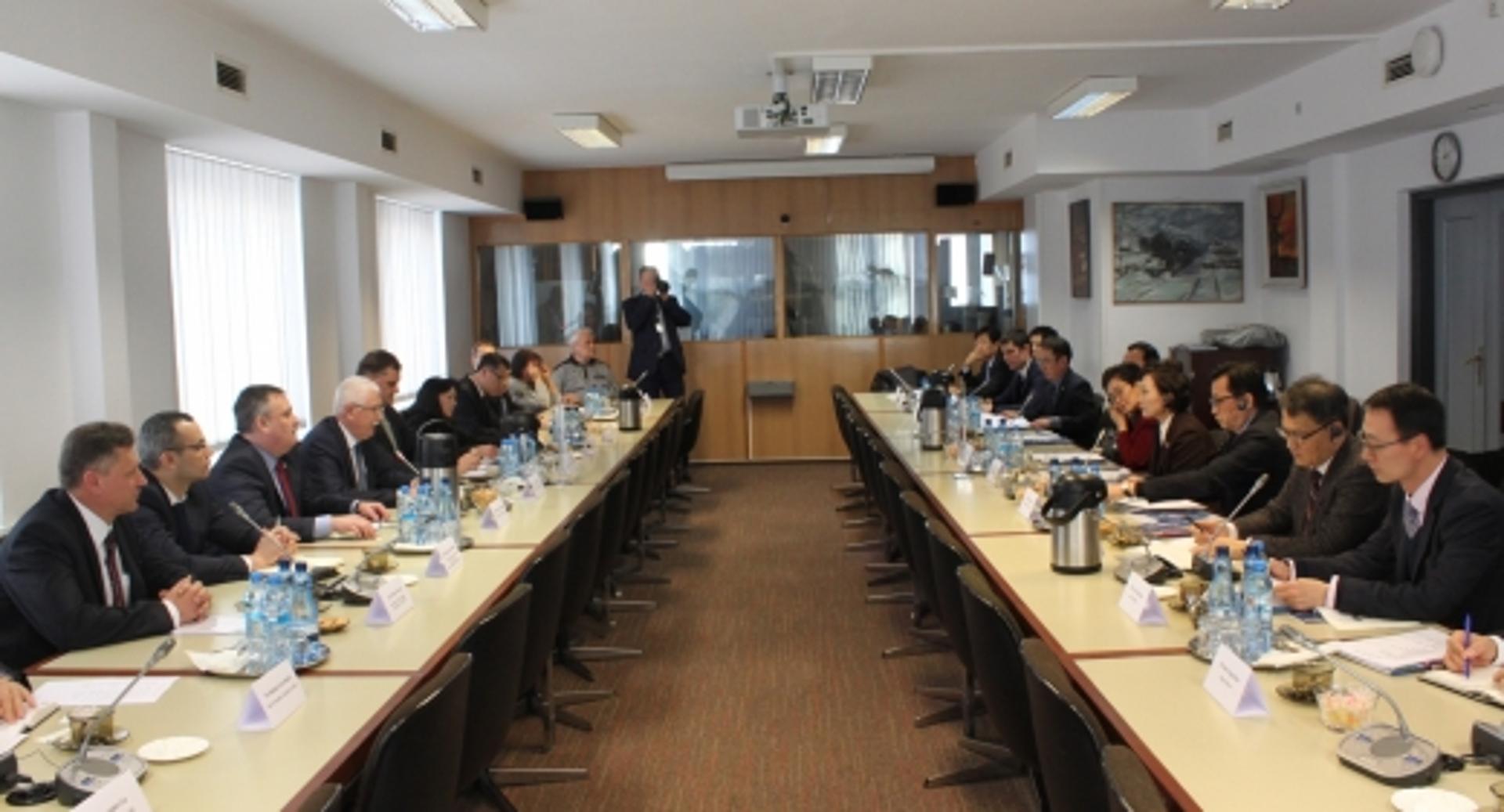 한반도-유라시아철도 연결 될까… 김현미, OSJD서 연계 방안 논의