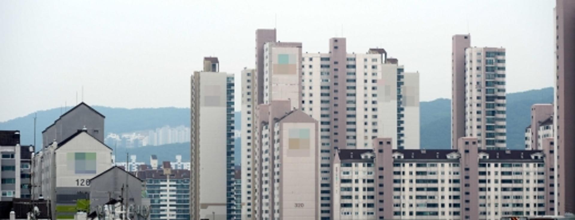 지난해 경기 집값 ‘서울 옆동네’만 올랐다