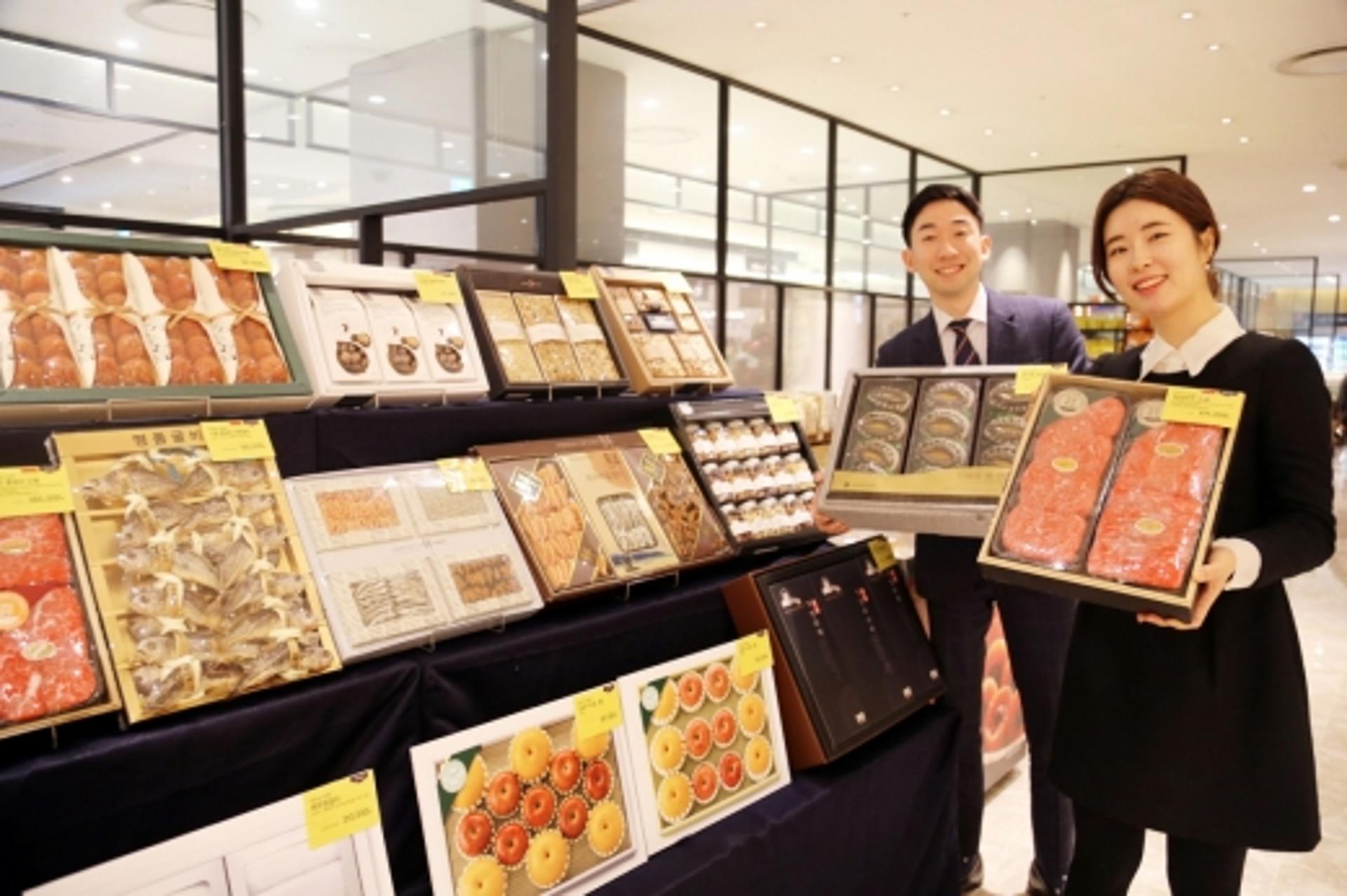 광주, 설 차례상 비용 '전통시장 12만원 vs 백화점 23만원'