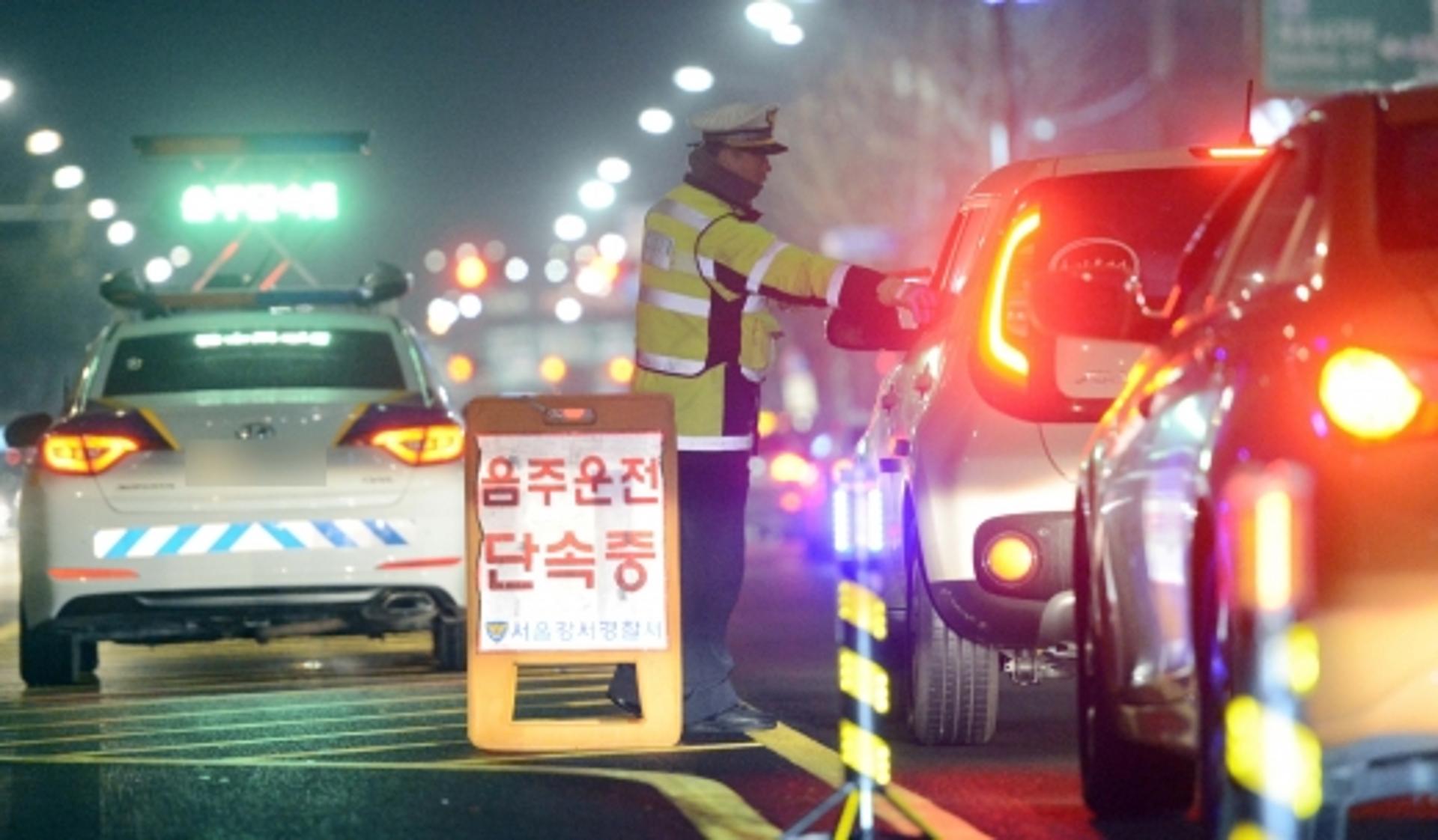 만취 음주운전 30대, 70대 노인 치고 도주