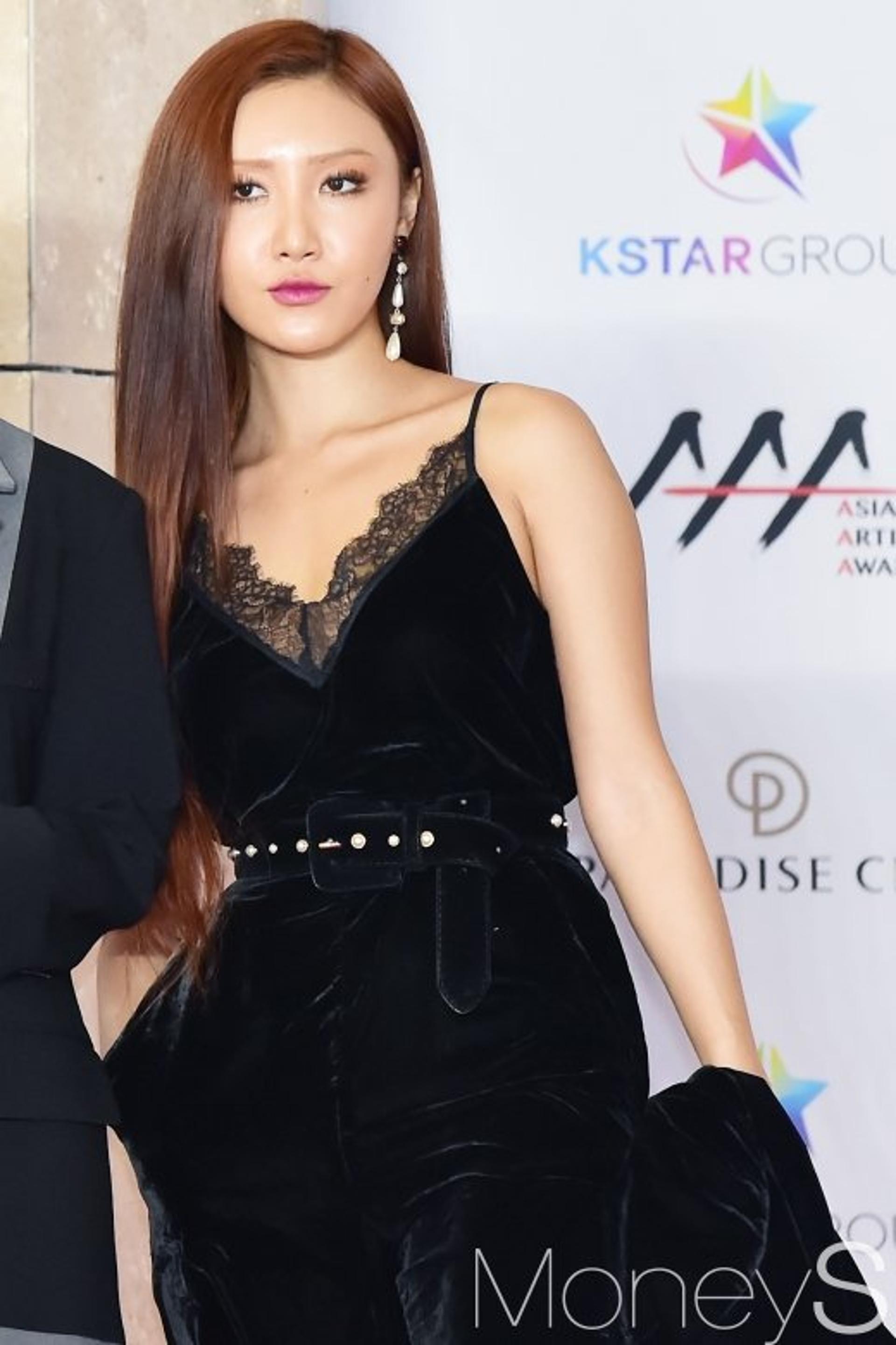 마마무 화사 솔로 데뷔 확정, 13일 '퀸화사'가 온다… "데뷔 5년 만"