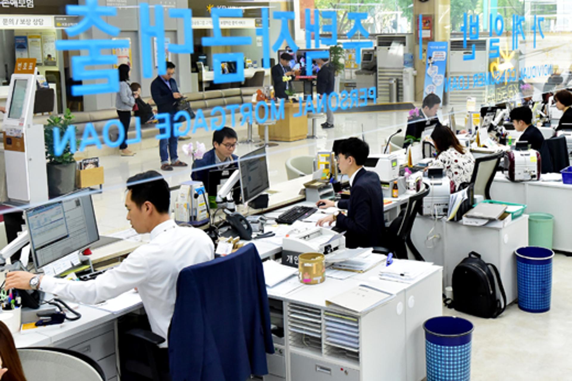 금리상승기에 예대금리차 2.31%포인트… 5년 만에 최대