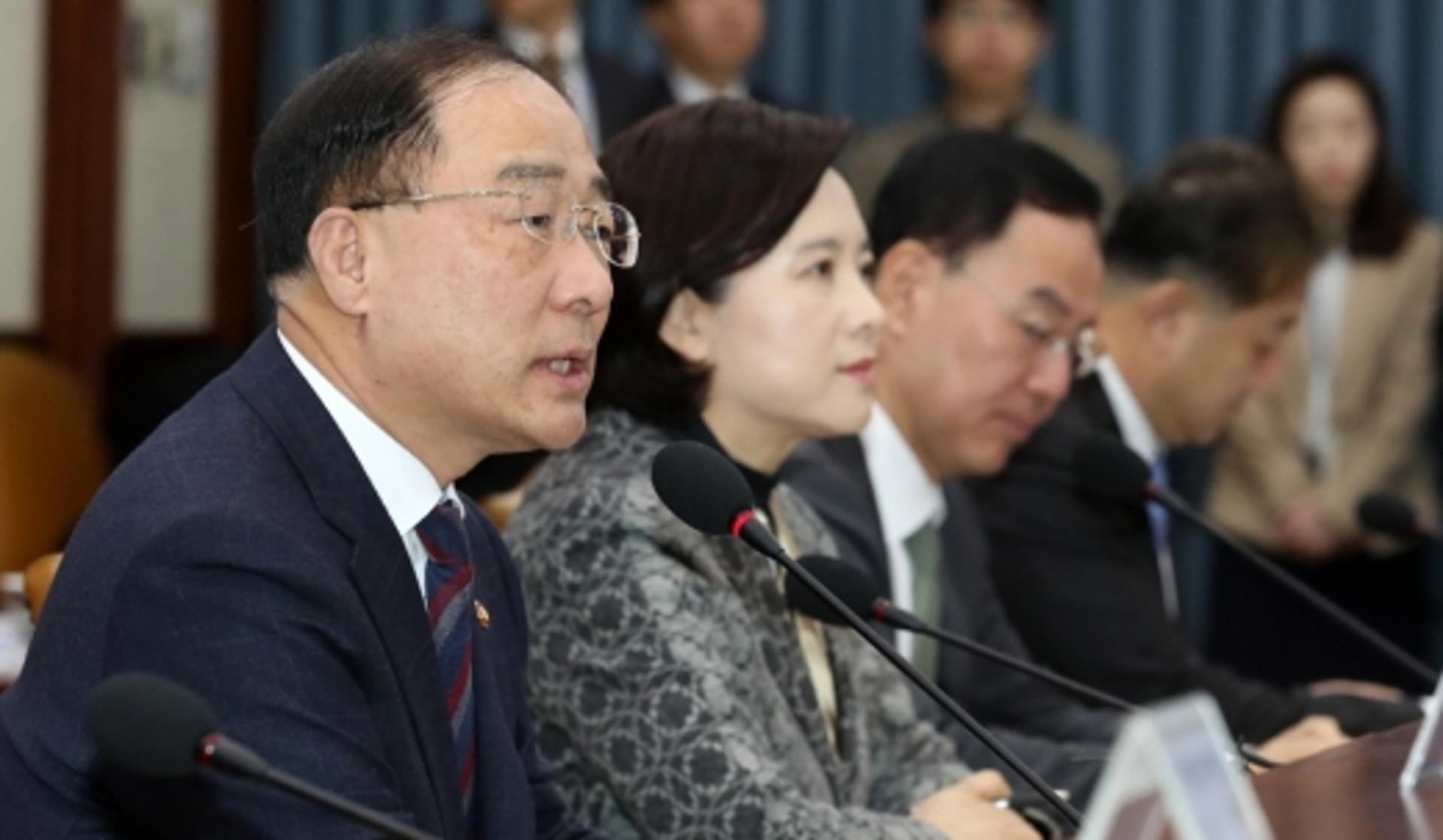 홍남기 “1월 고용부진 무거운 책임감… 일자리정책에 역량 집중”