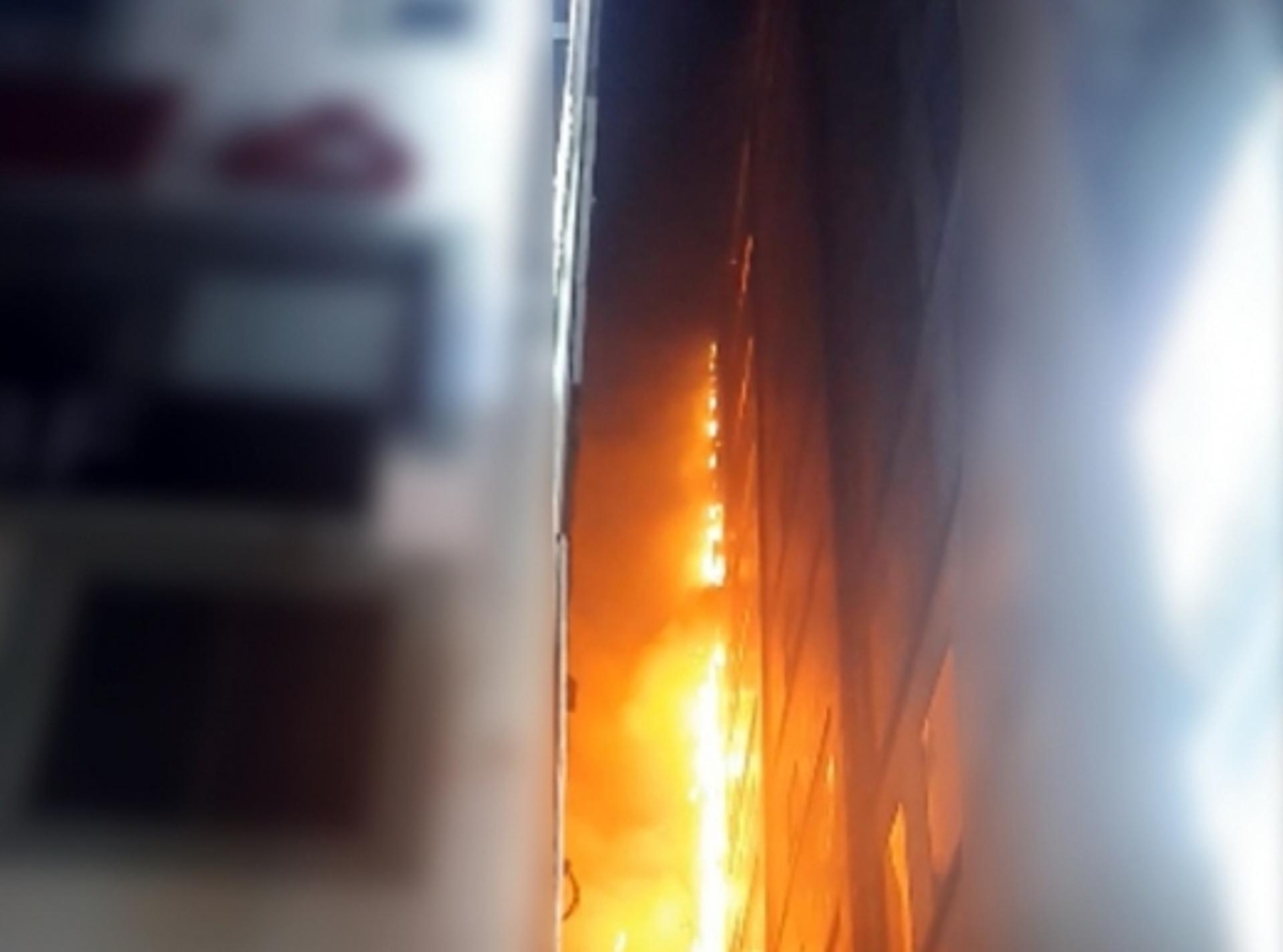 부산 대연동 화재, 150명 대피… 1층 실외기서 화재, 옆 건물까지 번져