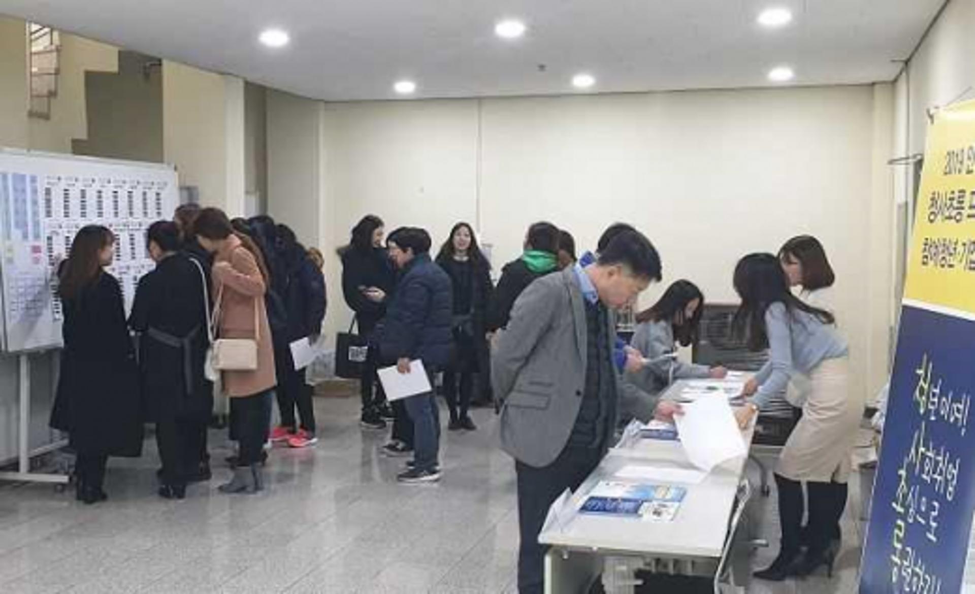안성시 '청사초롱 프로젝트 채용박람회'  청년실업 해결사 역할
