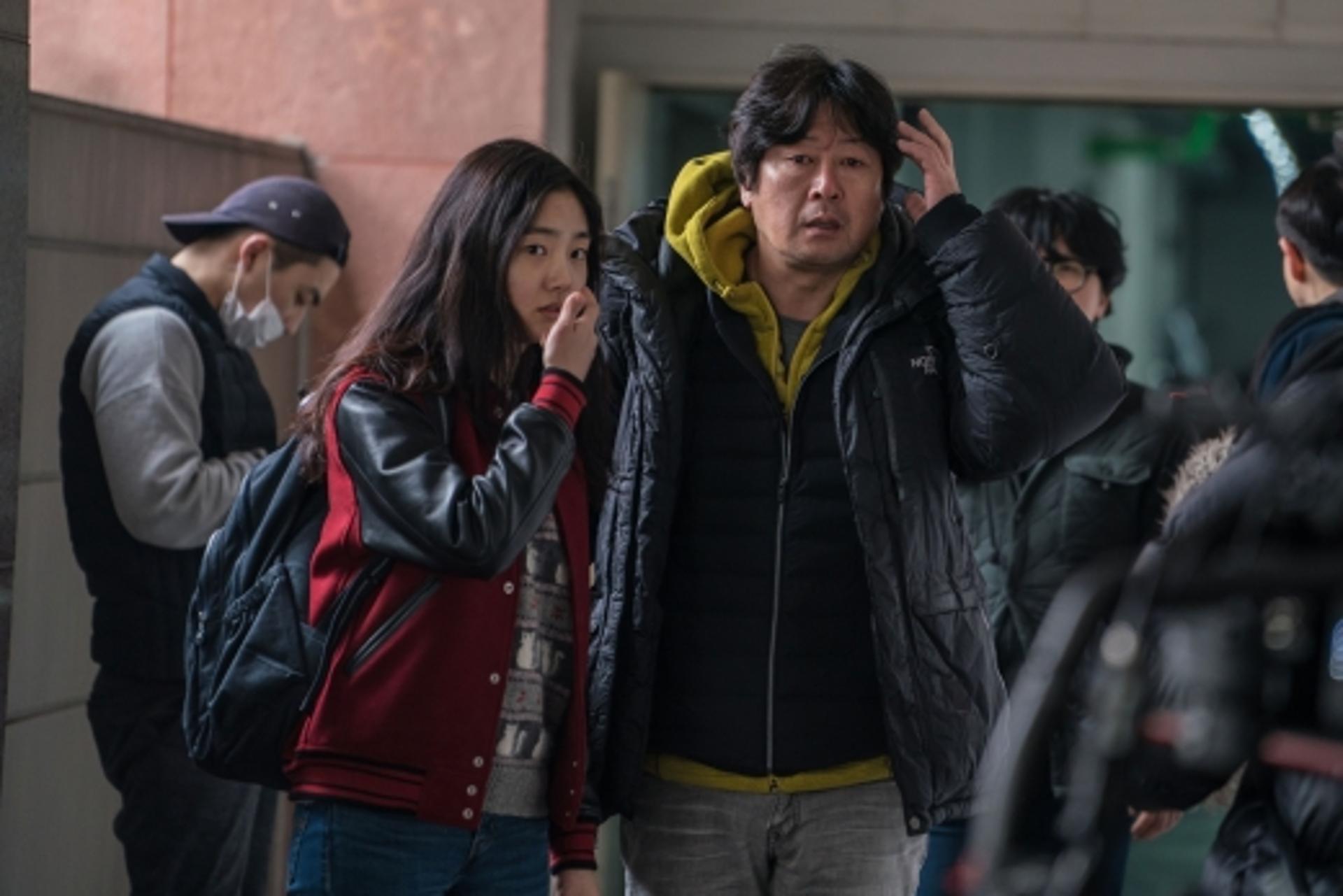 4월 개봉 확정, 김윤석 첫 연출 '미성년' 어떤 영화?