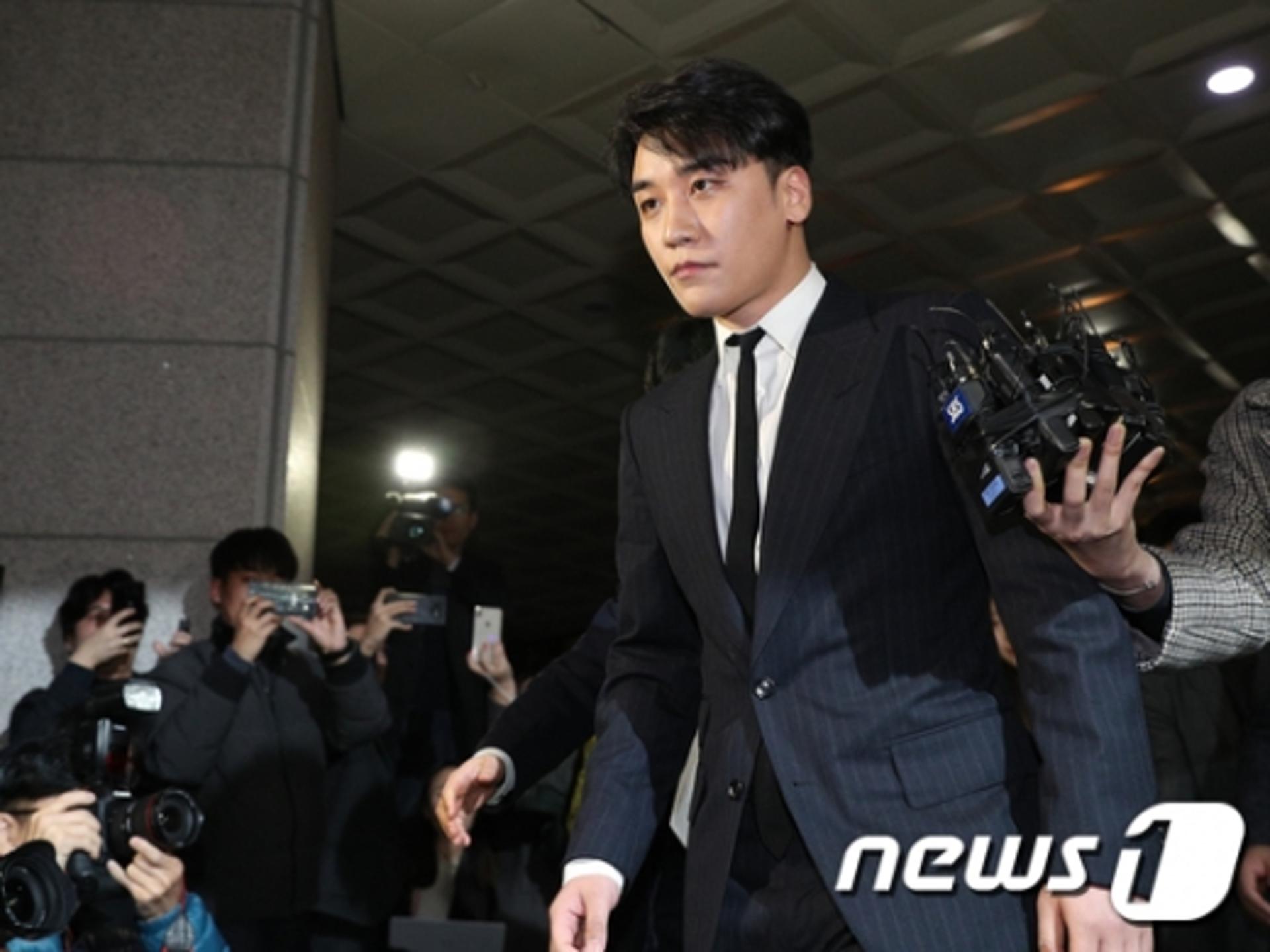 승리, 성접대 의혹→몰카 카톡 공유… 몰락의 끝은?