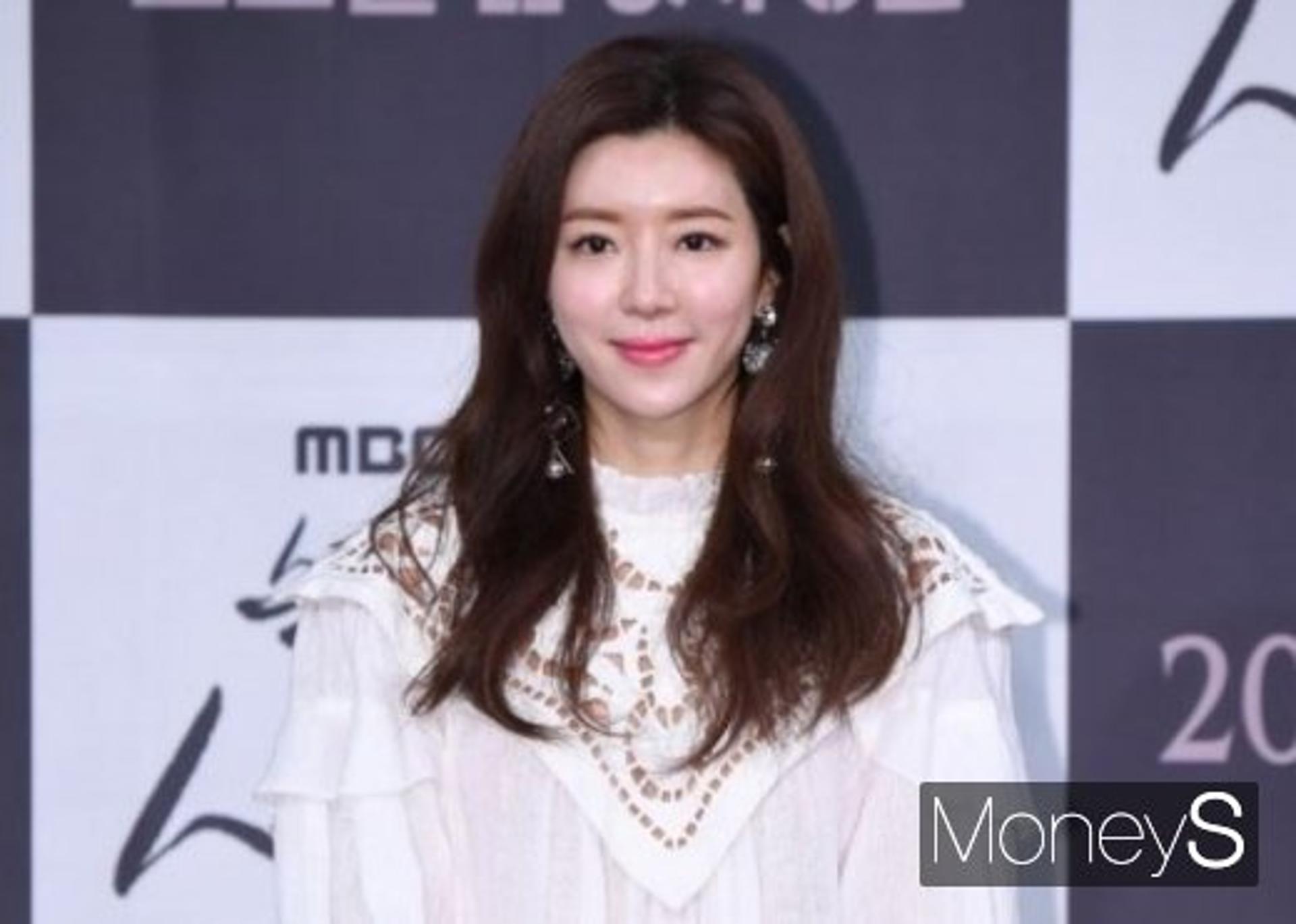 "연기로 보답하겠다"… 박한별 사과, 누리꾼들 "괴롭지만 돈은 벌고 싶다?"