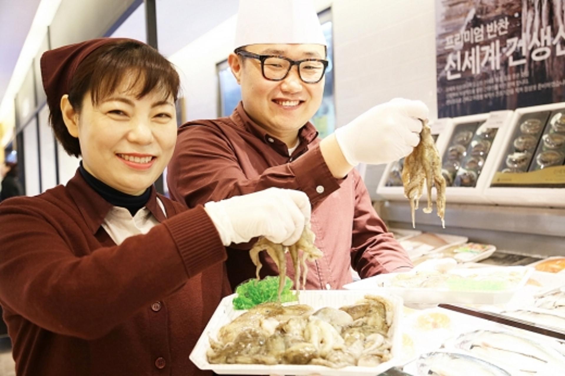 광주신세계" 나른한 봄 주꾸미로 기운 챙기세요"