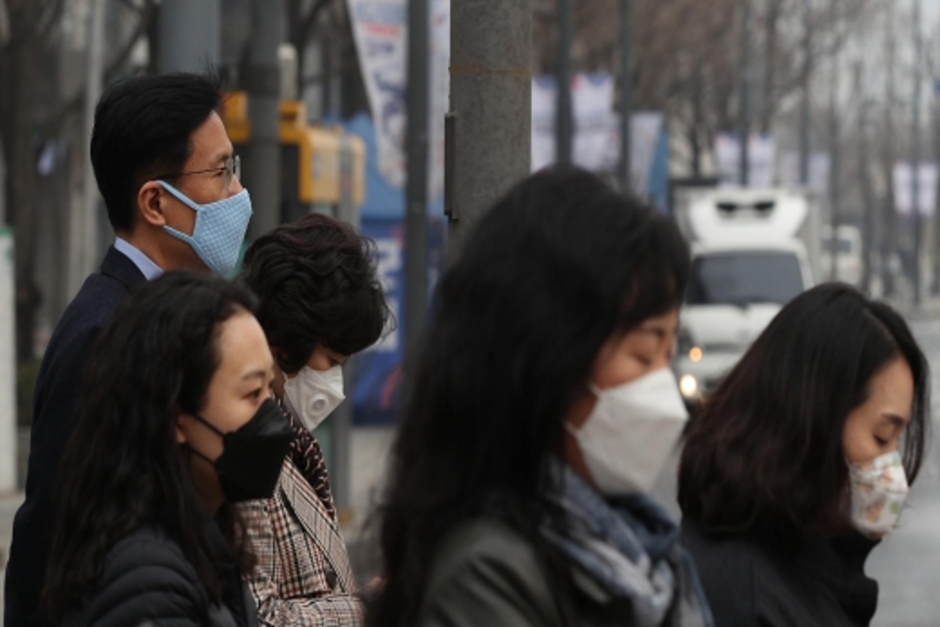 [오늘 날씨] “마스크 챙기세요”… 중부 미세먼지 ‘나쁨’