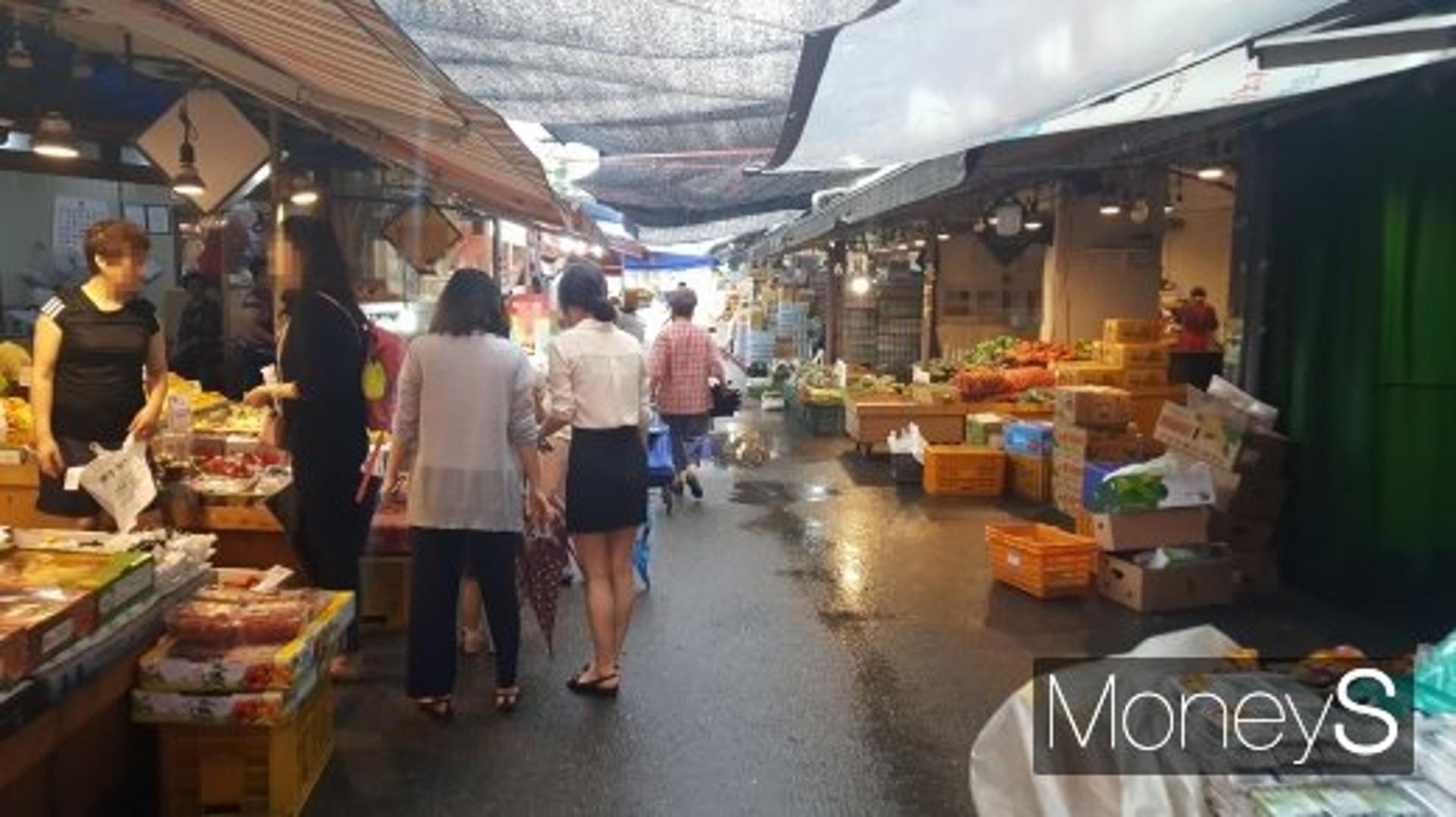 ‘동네시장+배후 주거지’, 서울형 도시재생 신모델로 재탄생