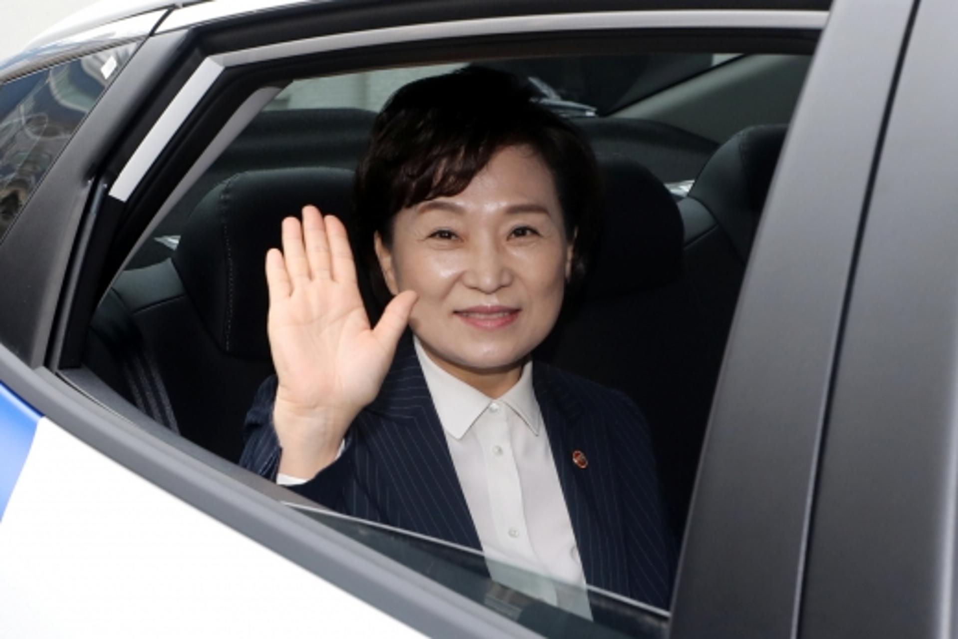 [공직자 재산공개] 김현미 국토부 장관, 9억7144만원… 전년 대비 1억 증가
