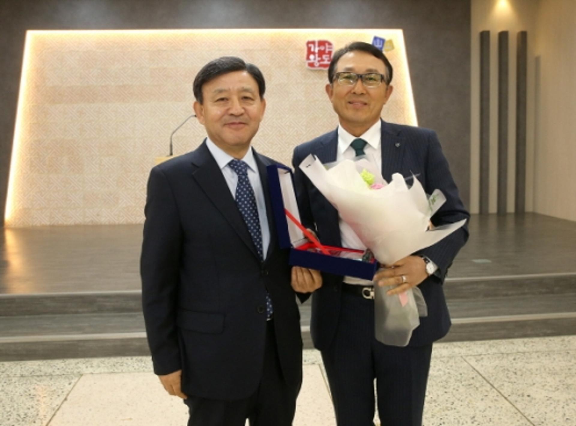 신판갑 성일정판 대표, 김해시 ‘자랑스러운 CEO 상’ 수상