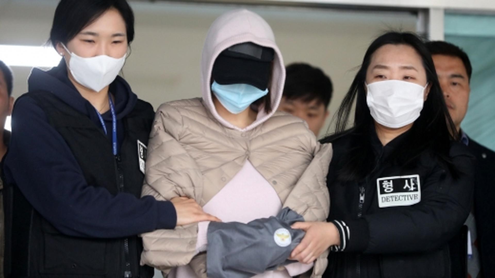 황하나 “마약 그만하고 싶지만 연예인 A씨가 계속 강요했다”