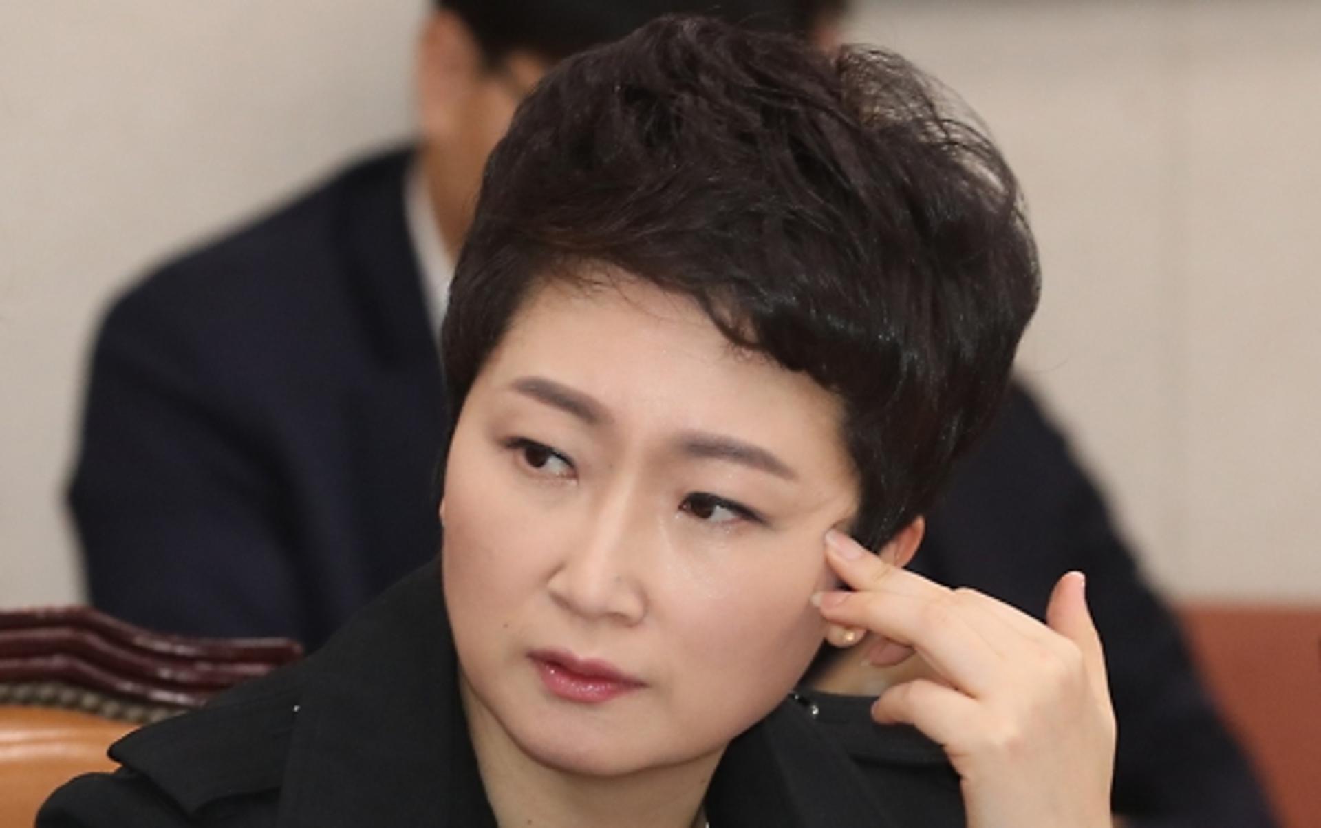 이언주 분노… “문재인 2중대가 나를 밀어내”