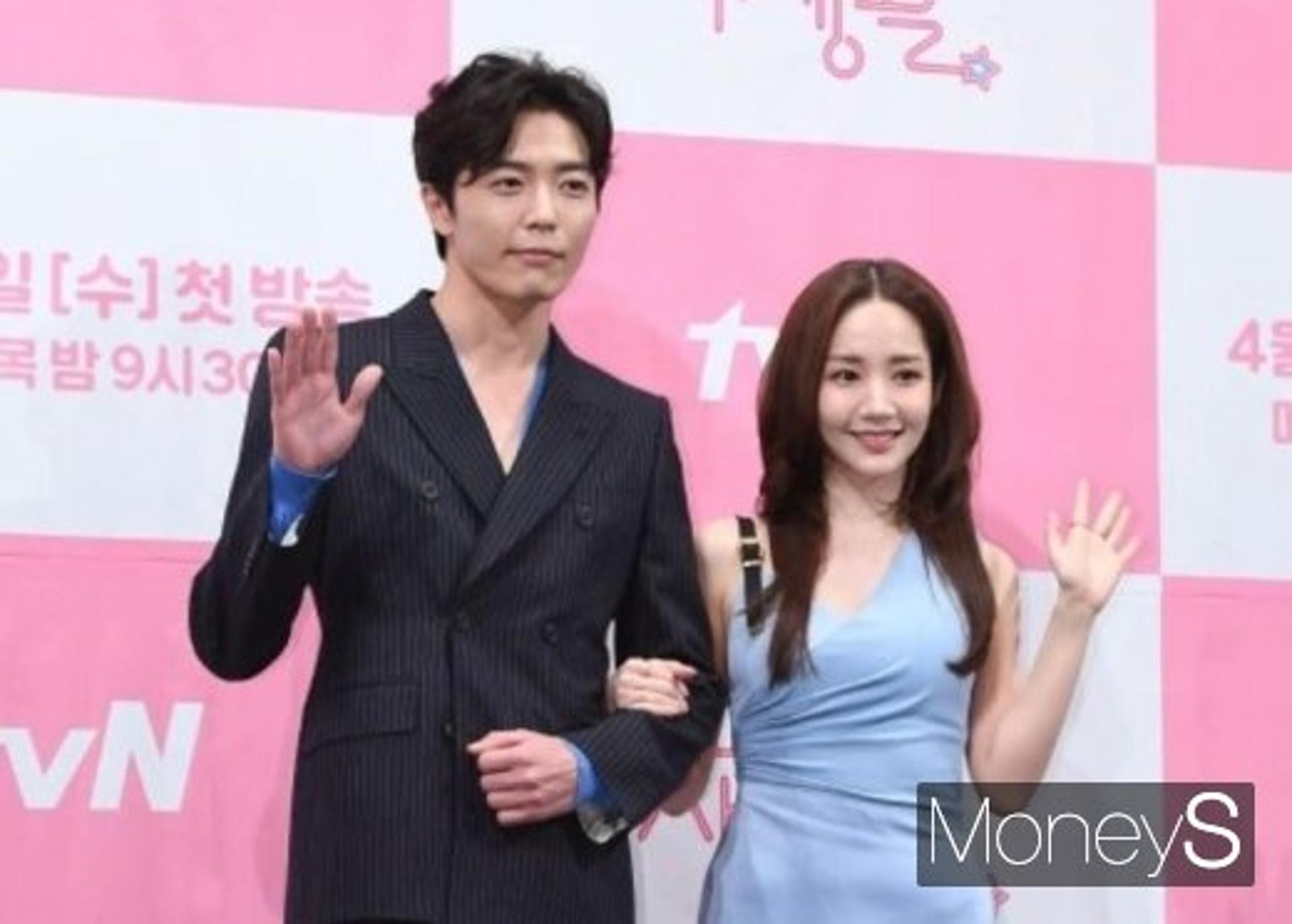 '그녀의 사생활' 첫방 어땠나… 박민영♥김재욱 "입덕 게이트"