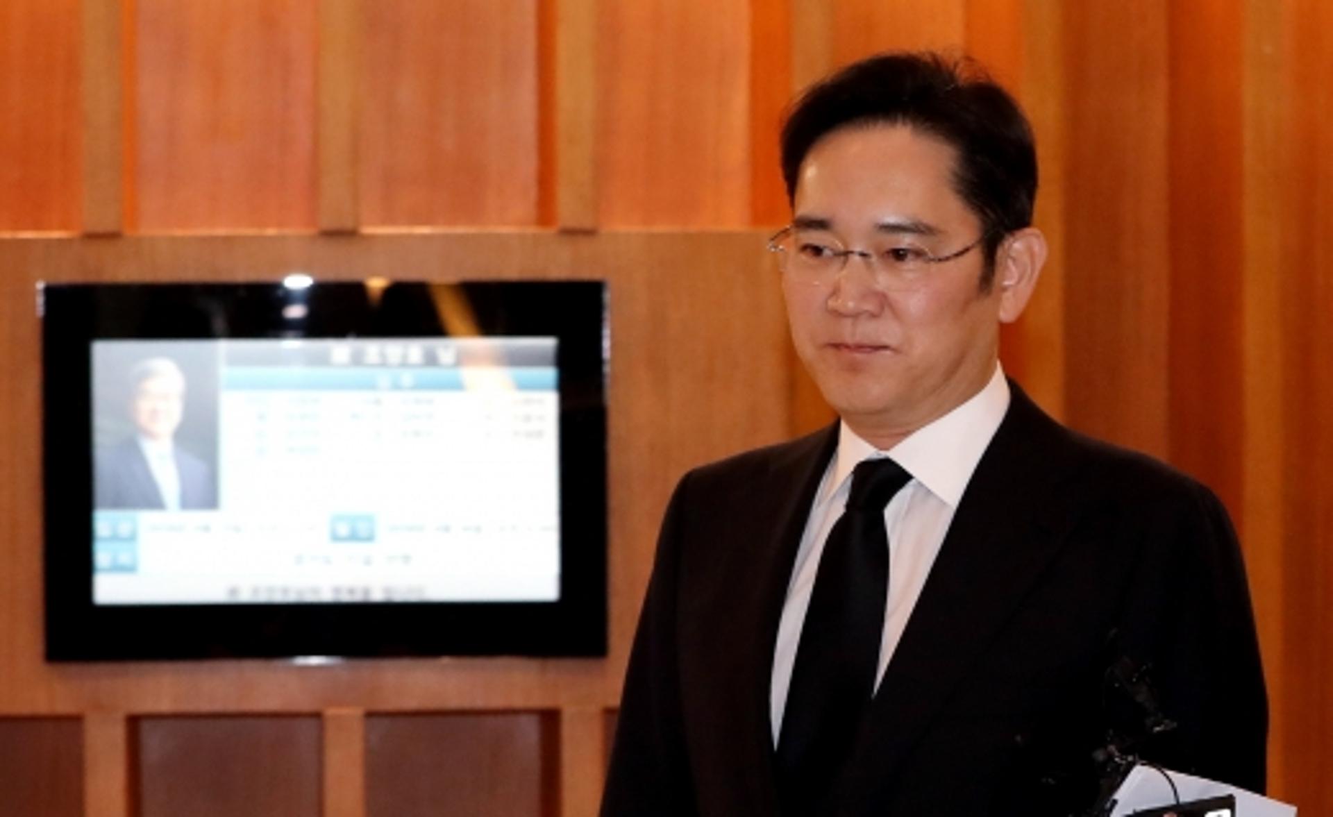 이재용 부회장, 조양호 회장 빈소 조문… 심경 질문엔 '묵묵부답'