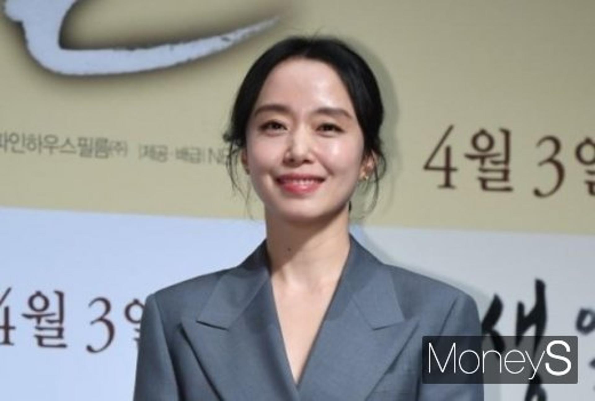 전도연, 손석희 만난다