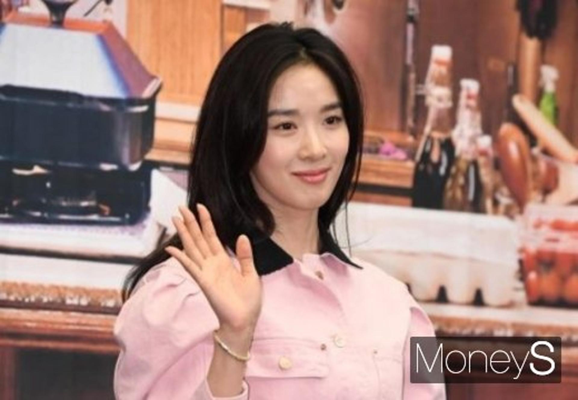 이청아, 매니저 논란 심경… "받아들여야 할 부분"