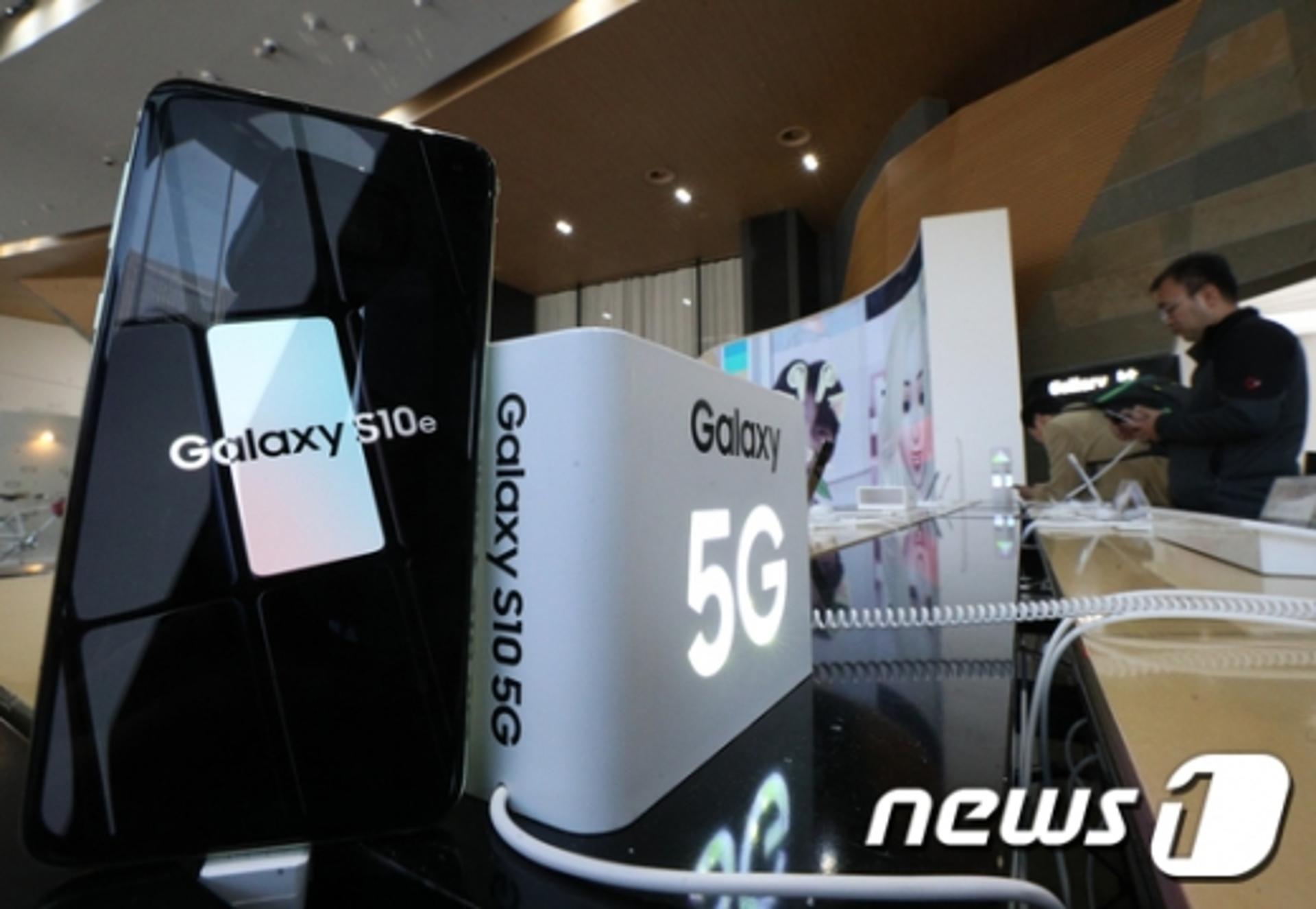 갤럭시S10 5G 미국 출격… 국내보다 26만원 비싸