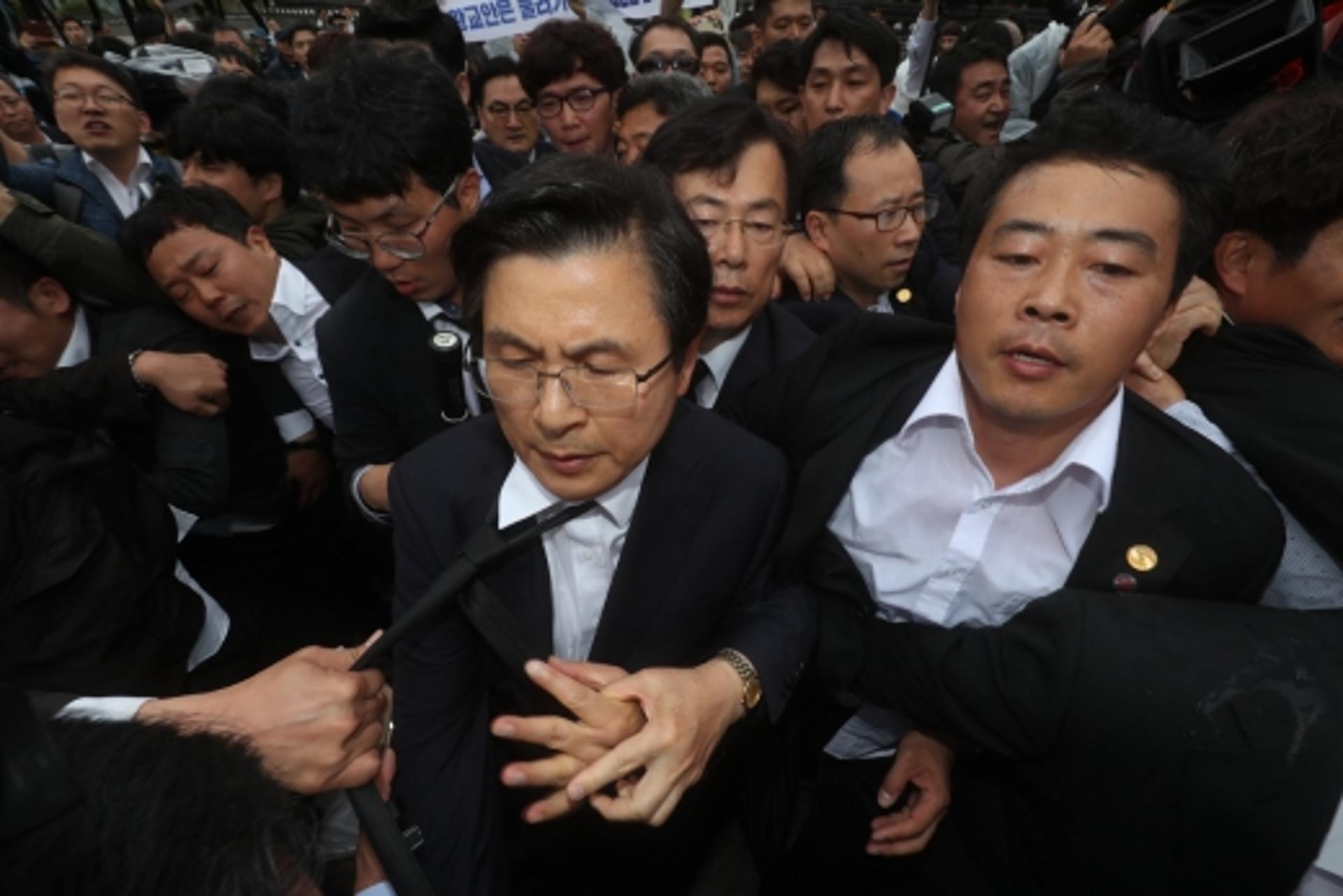 황교안 “광주시민 마음 열릴 때까지 만날 것”
