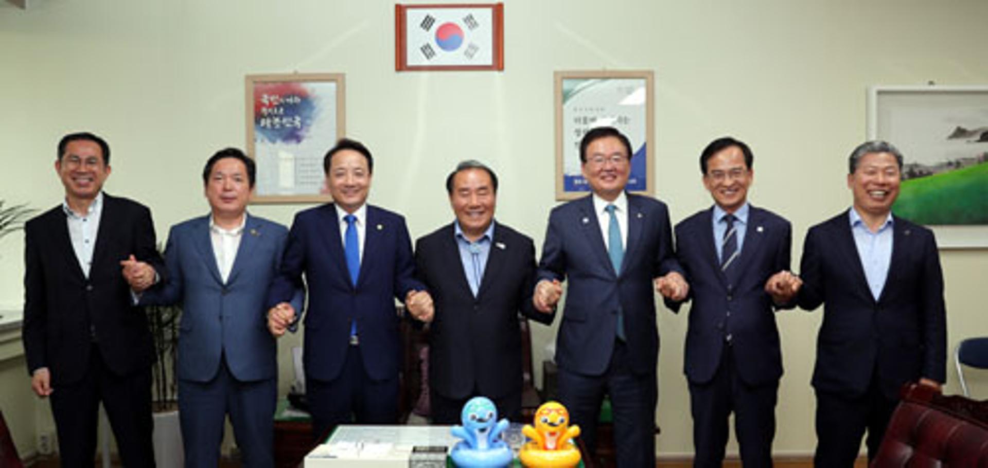 광주시교육청-5개 자치구 '상생 협력' 맞손