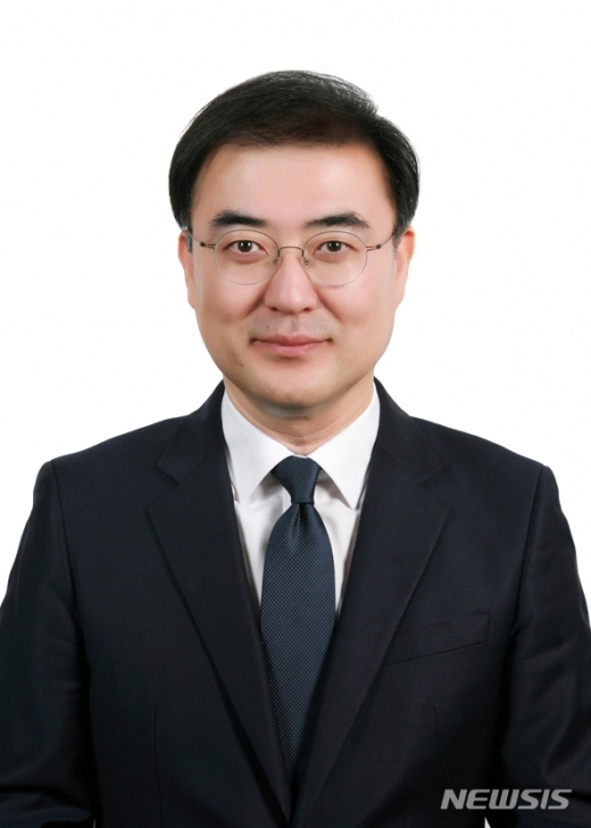 손병두 부위원장 "혁신성장, 소외계층에 과할 정도로 신경써야"