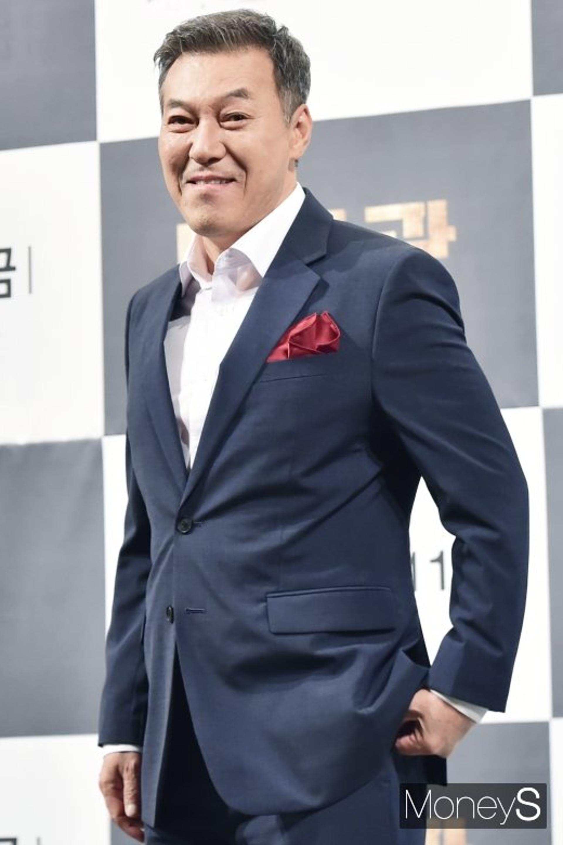 김갑수 입원, '기흉'으로 병원행… '기흉' 증상은?