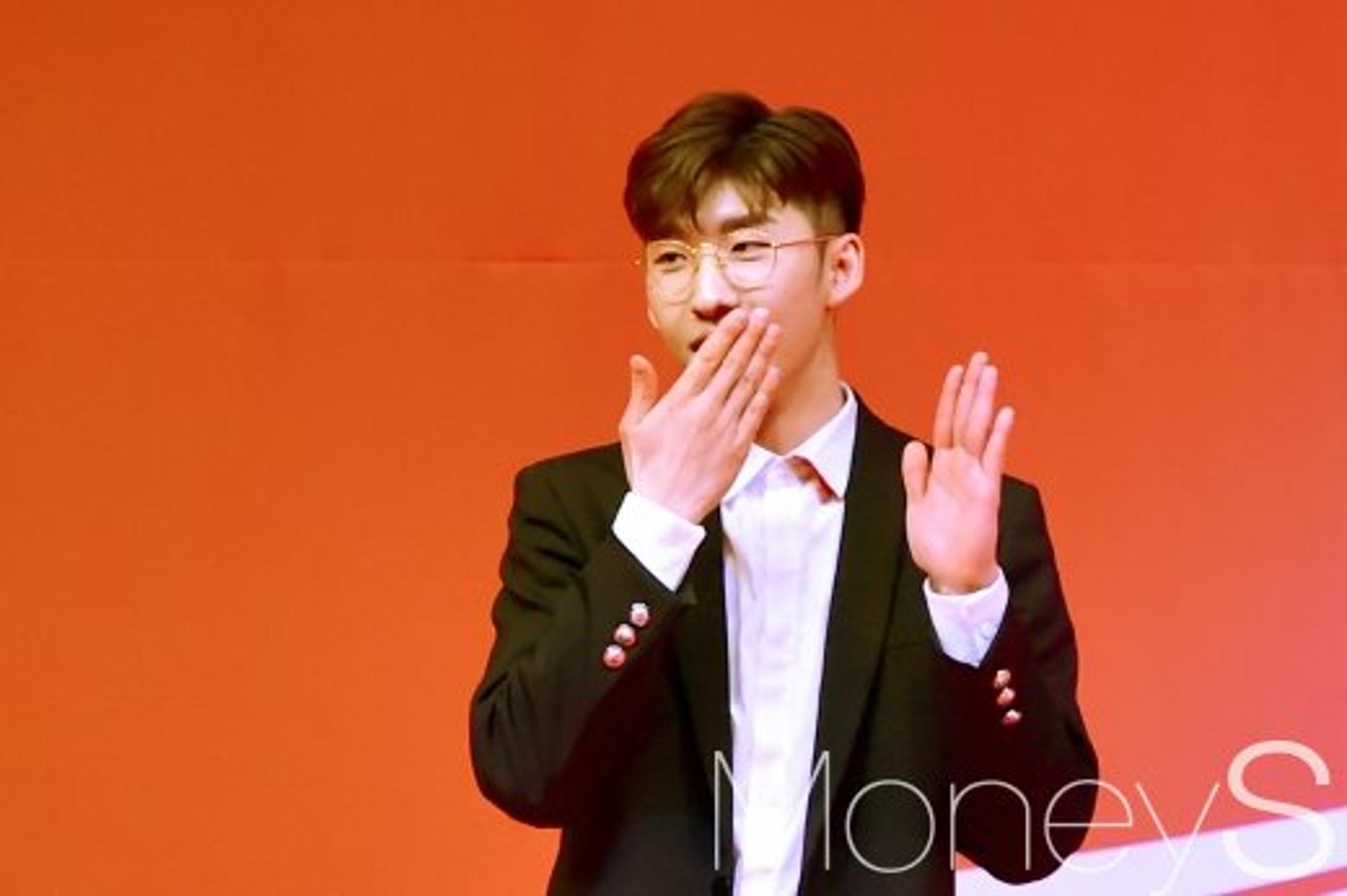 '성희롱 논란' 임효준 SNS 삭제하면 끝?