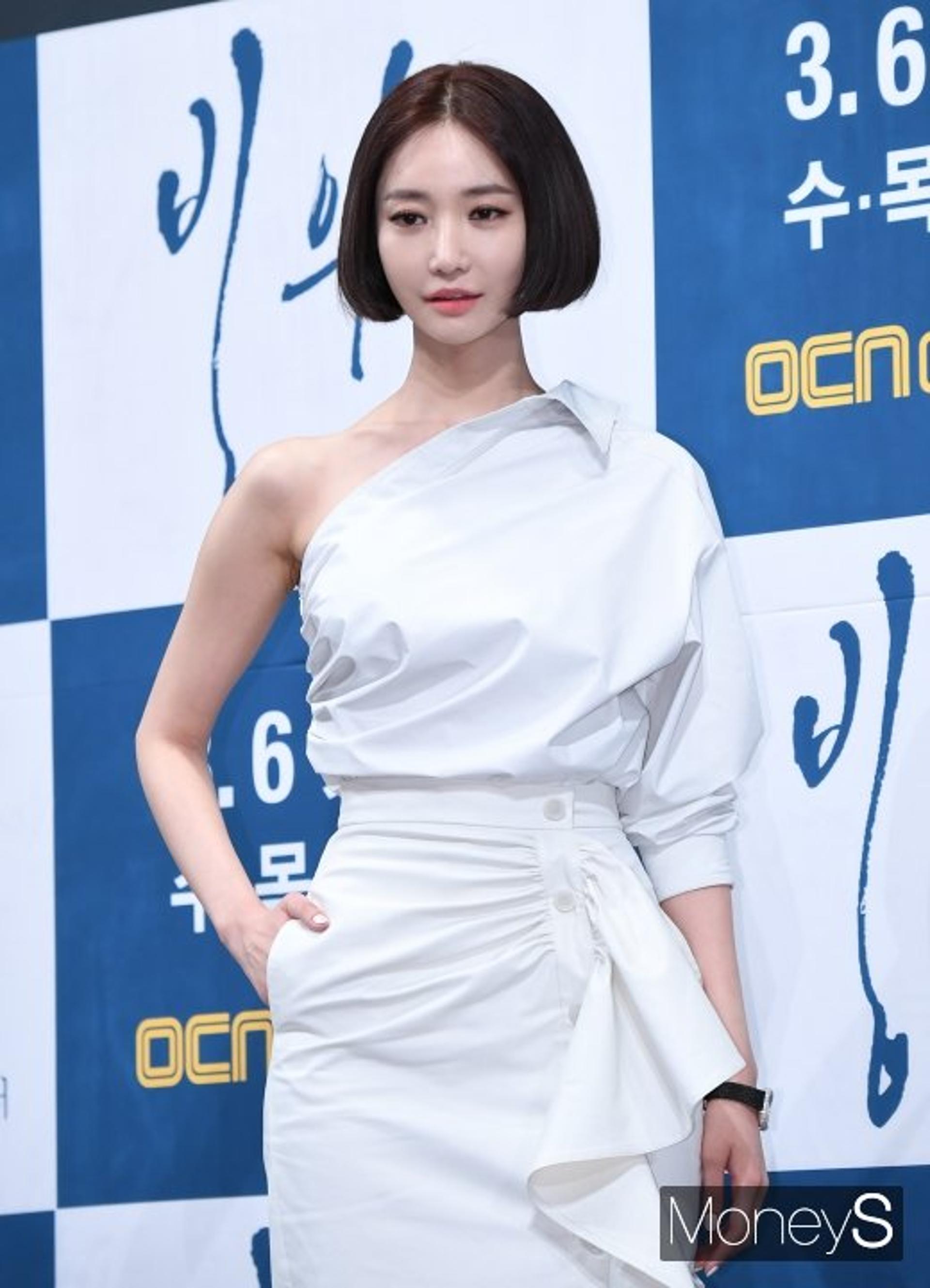 고준희, "씨제스와 전속계약 최종 논의중"