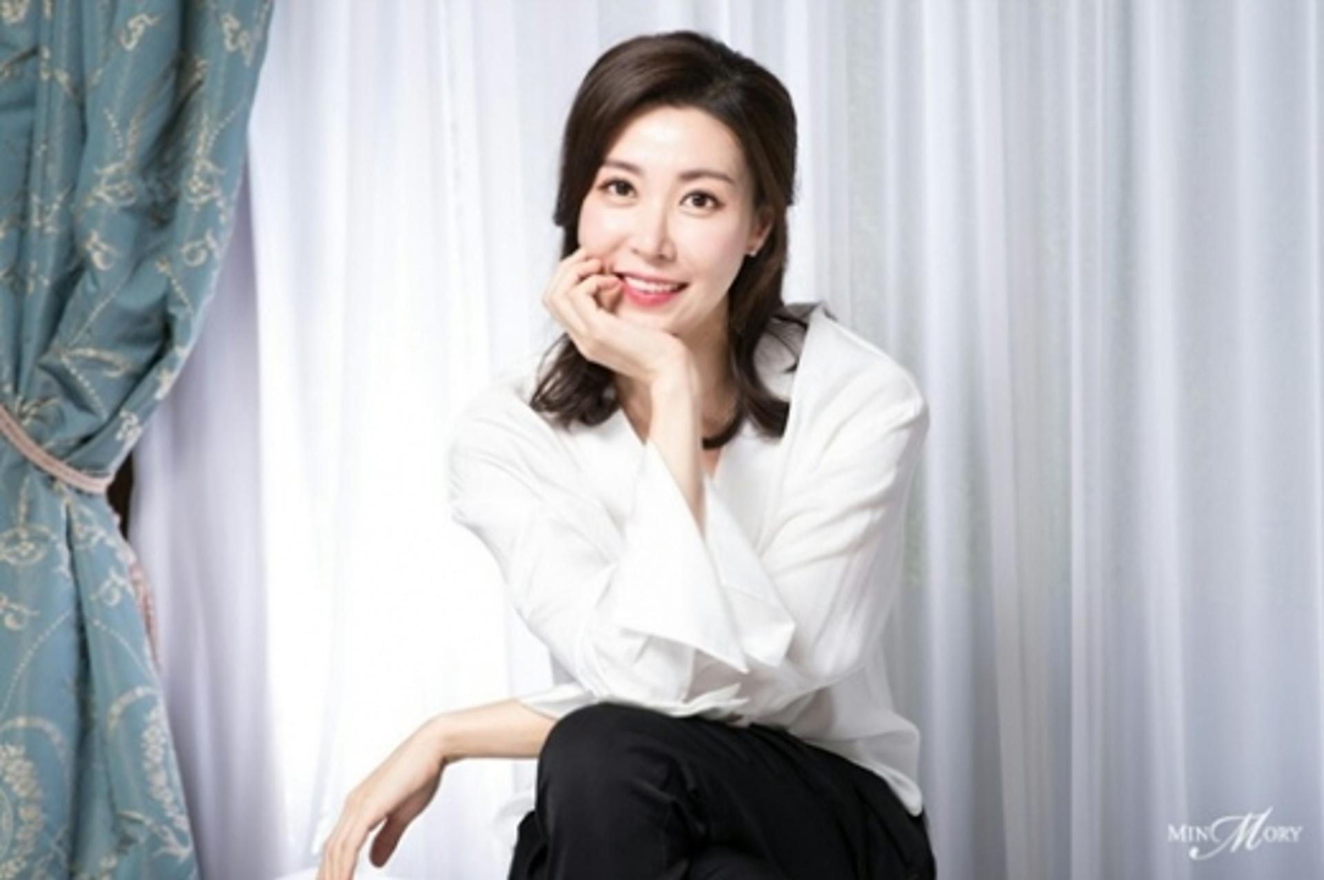 성현아, 1인 크리에이터로 변신