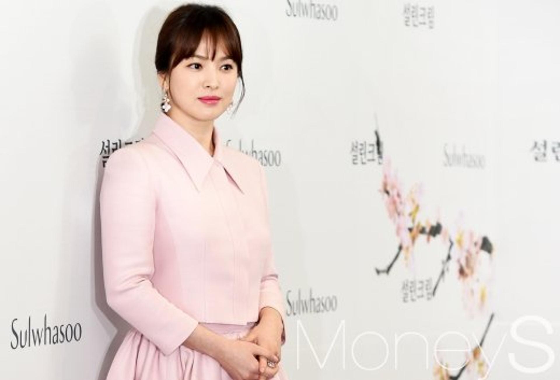 '송중기와 파경' 송혜교 측, "하이에나 고사와 이혼은 무관"