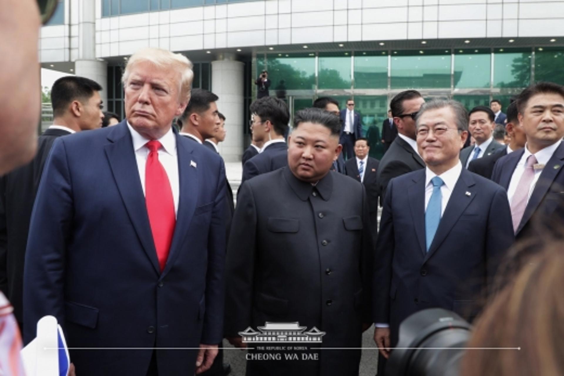 남북미 판문점 회동, 북한 매체 평가는? "역사적 만남"