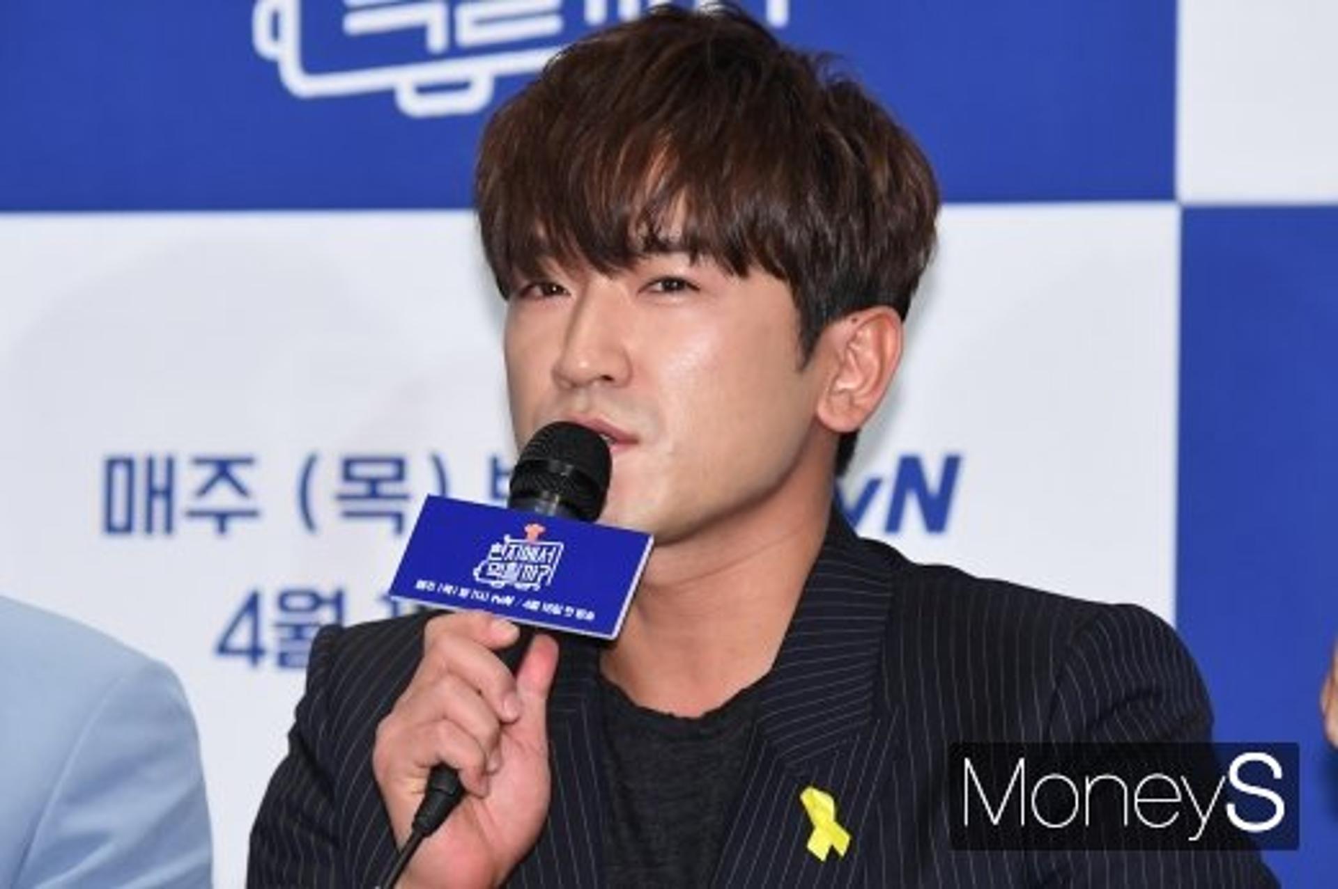 "강제로 키스했다"…이민우 성추행 논란, 해명보니