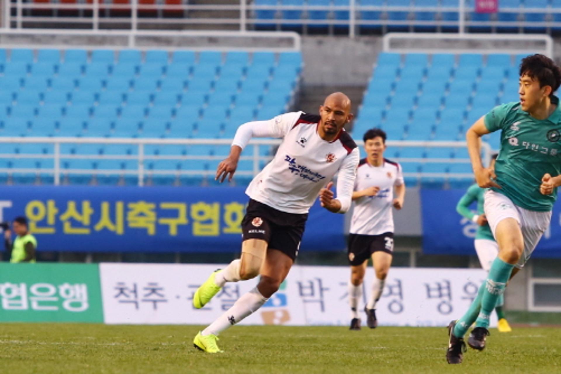 '무패 선두' 광주FC, 안산 상대로 5연승 도전