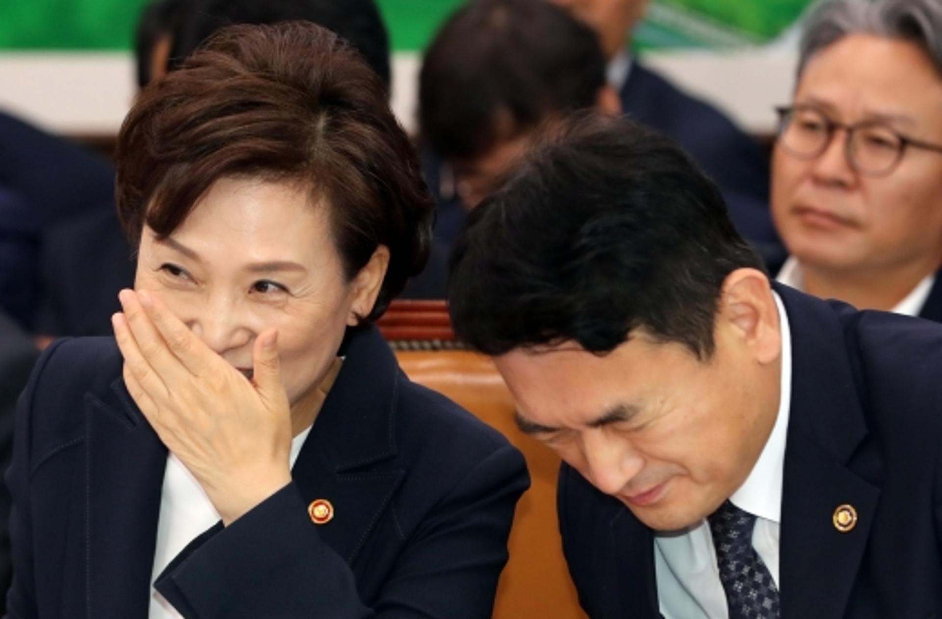 김현미, 내년 총선 질문에 “출마는 해야죠”