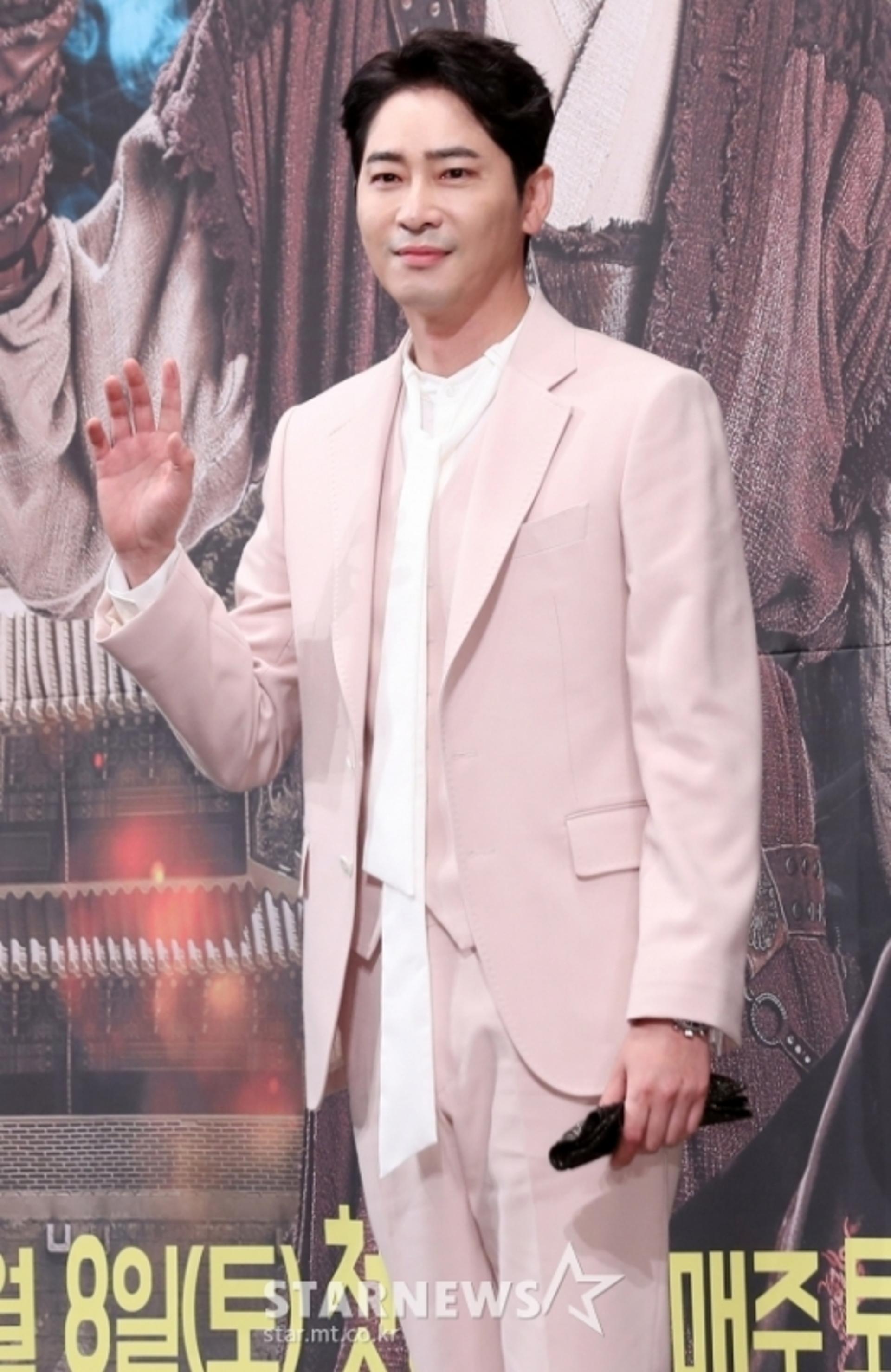 강지환, 성폭행 혐의로 긴급체포… "술 취해 기억안나"