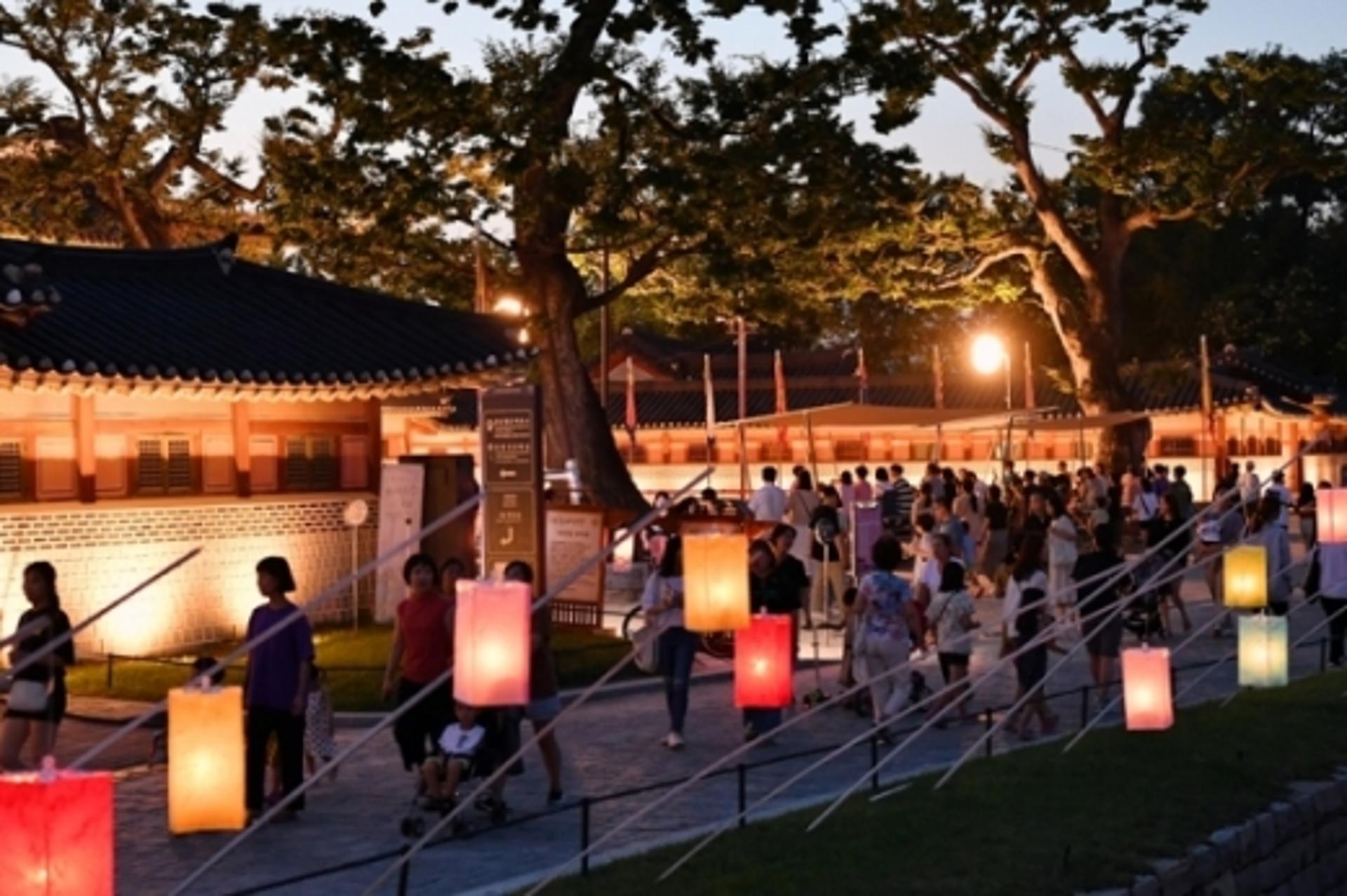 '한여름 밤의 축제' 수원야행, 13만 여명 찾았다