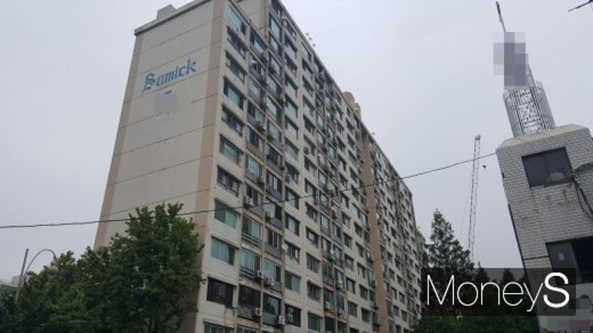 조국 후보자, 방배 삼익아파트 10억5600만원 재산신고… 실거래가 18억