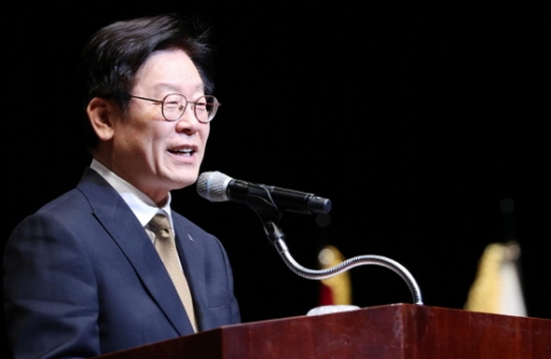 이재명 광복절 메시지서 경제도약 강조…日 시대 변화 거부 역주행 비난