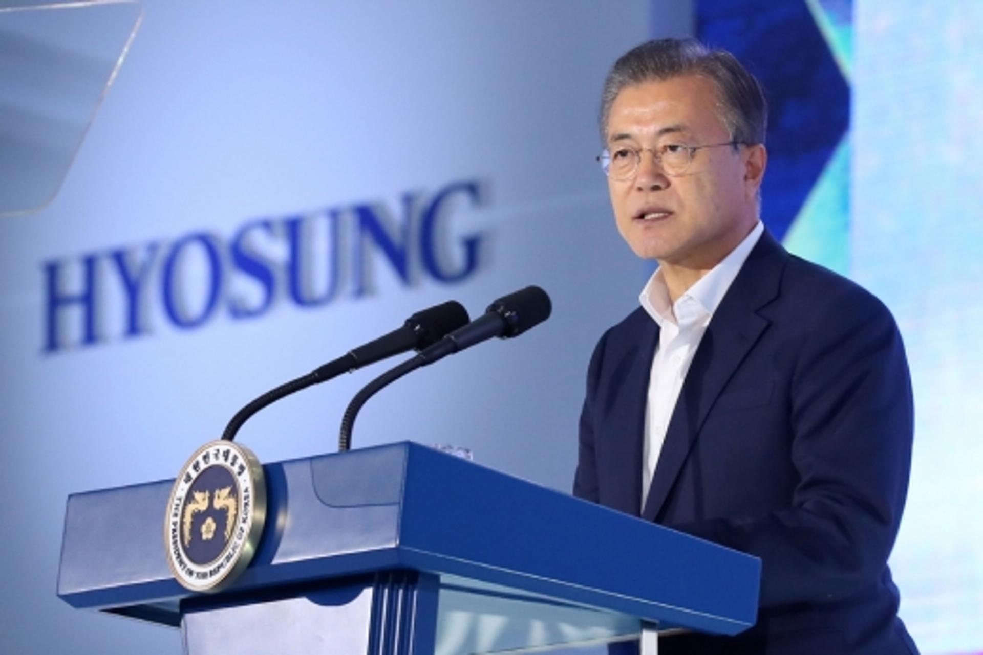 文대통령, 효성 탄소섬유 공장 방문… “담대한 도전 적극 뒷받침”