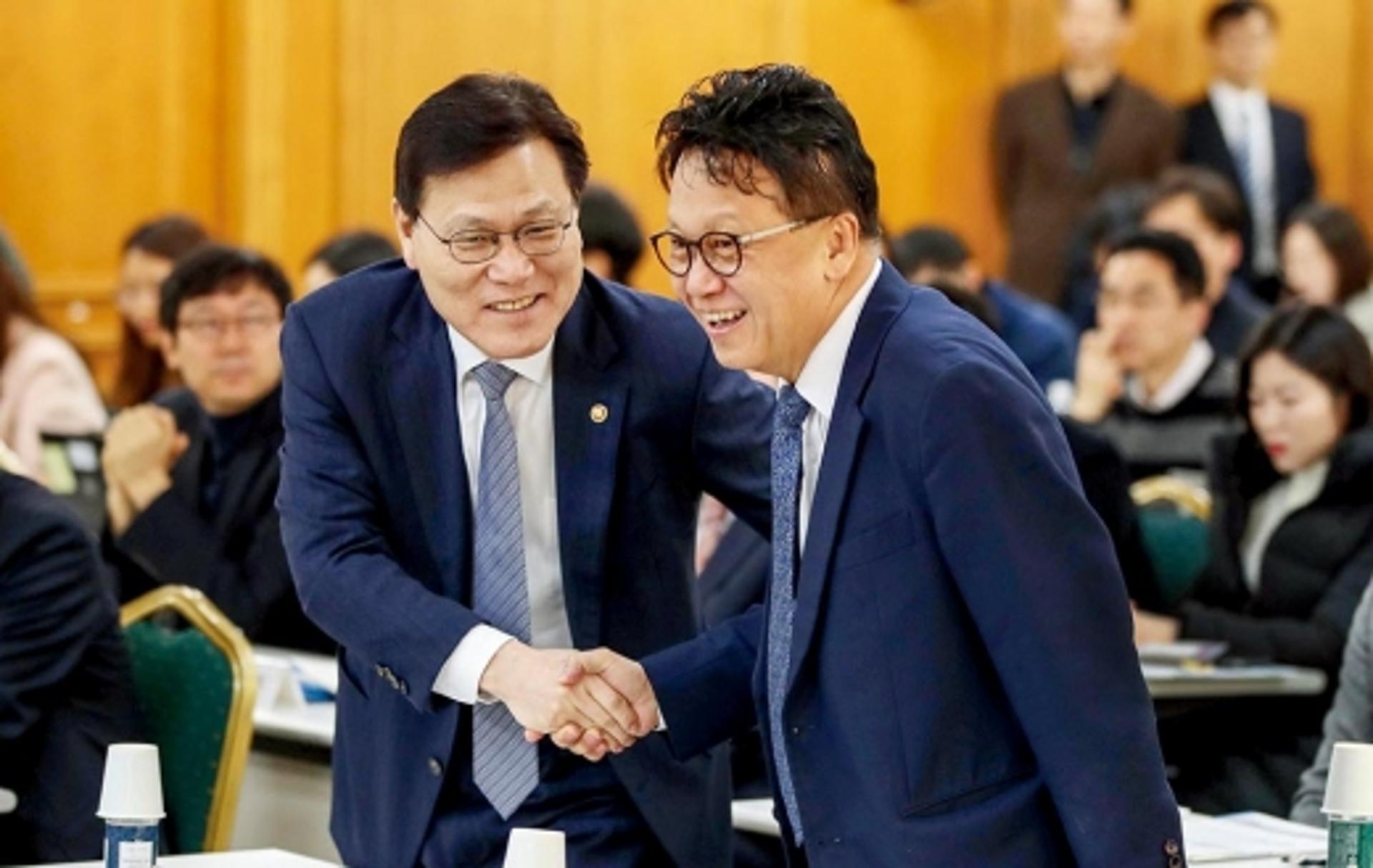 P2P금융 법제화 ‘파란불’, 연체율은 ‘빨간불’