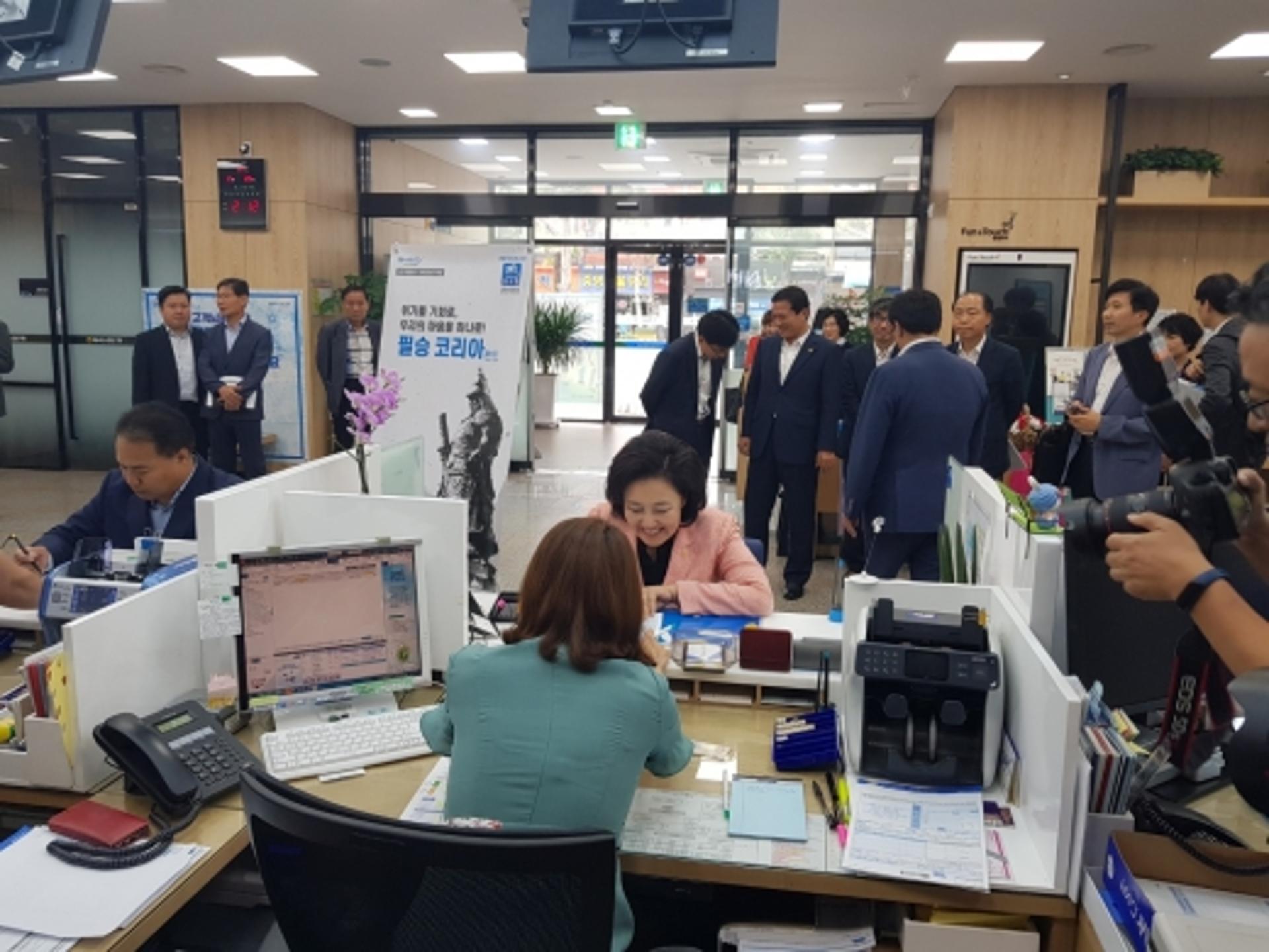 박영선 장관, 여수 '청년·여성 소상공인' 애로 청취