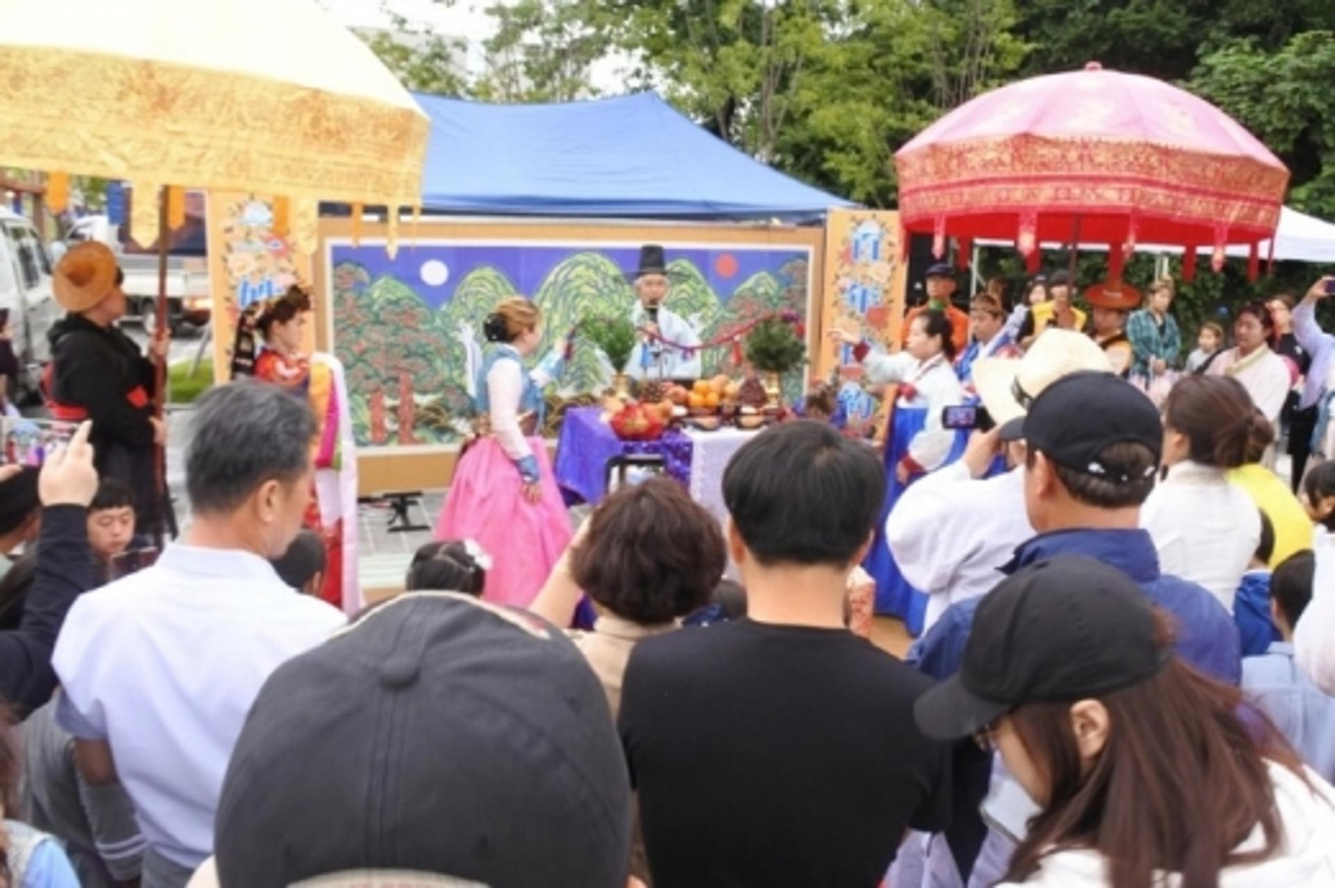 아름다운 화성남양의 역사 밝히는 청사초롱 축제 성료