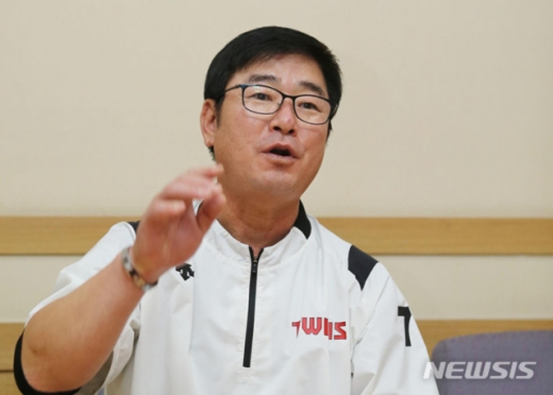 류중일 감독 "박용택 오늘 승부처, '라인업' 그대로 고척돔 간다"