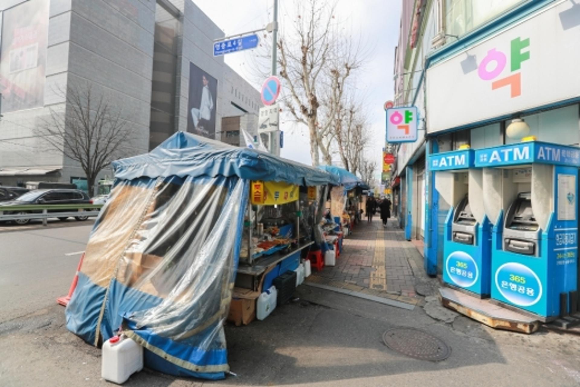노점상 철거로 뻥 뚫린 영등포역 앞… ‘보행친화거리’ 서울 전역 확대