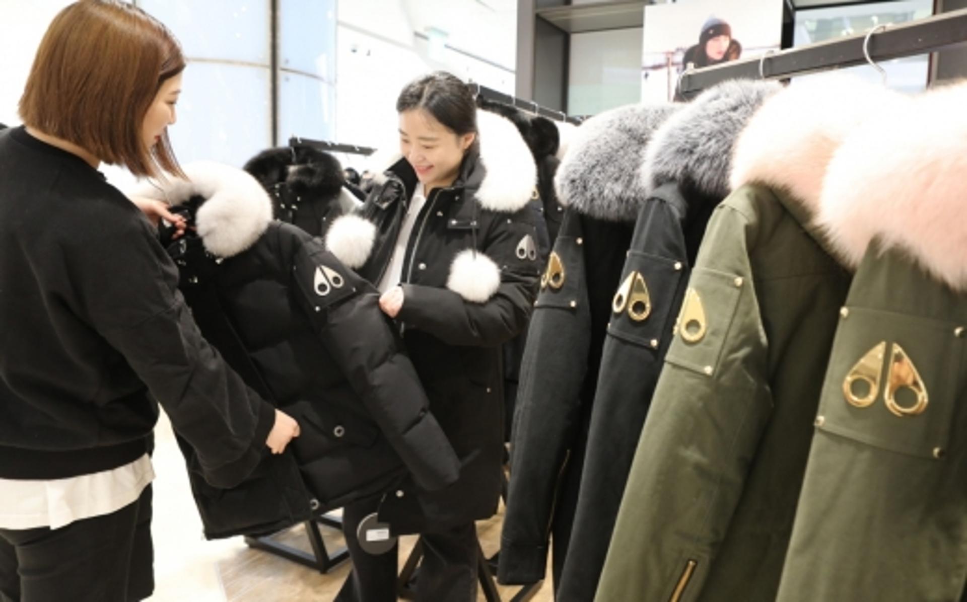 롯데백광주점 "올 겨울은 '프리미엄 패딩'으로 따뜻하게"